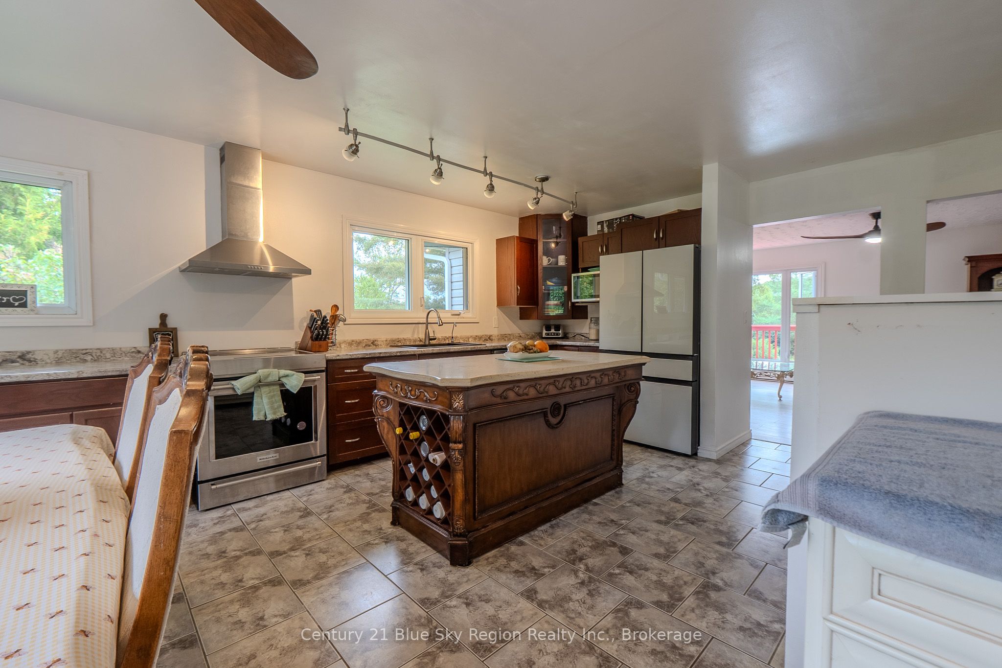 525 Maple Road Property Photo 24