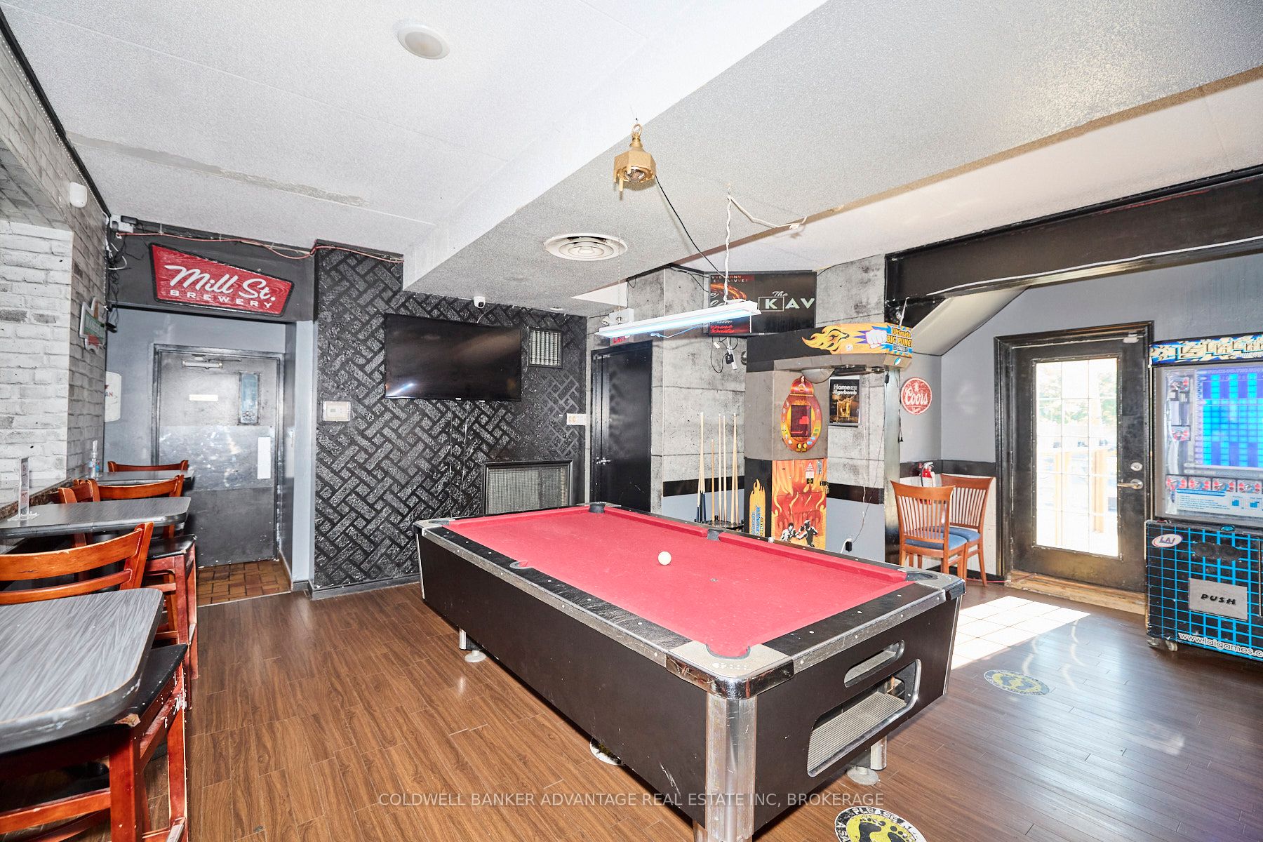 192 Maple Avenue Property Photo 9