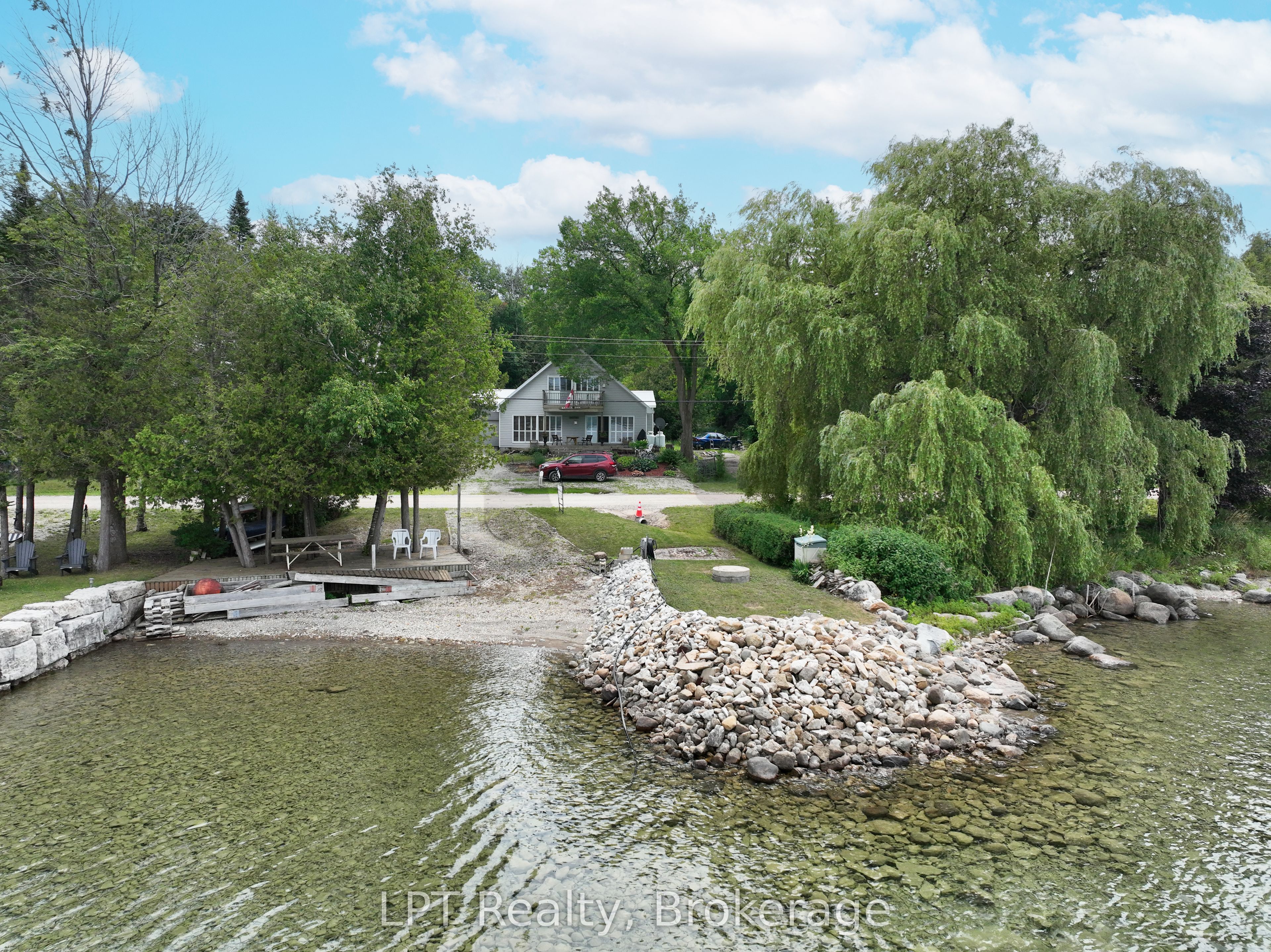 98 Hope Bay Road Property Photo 3