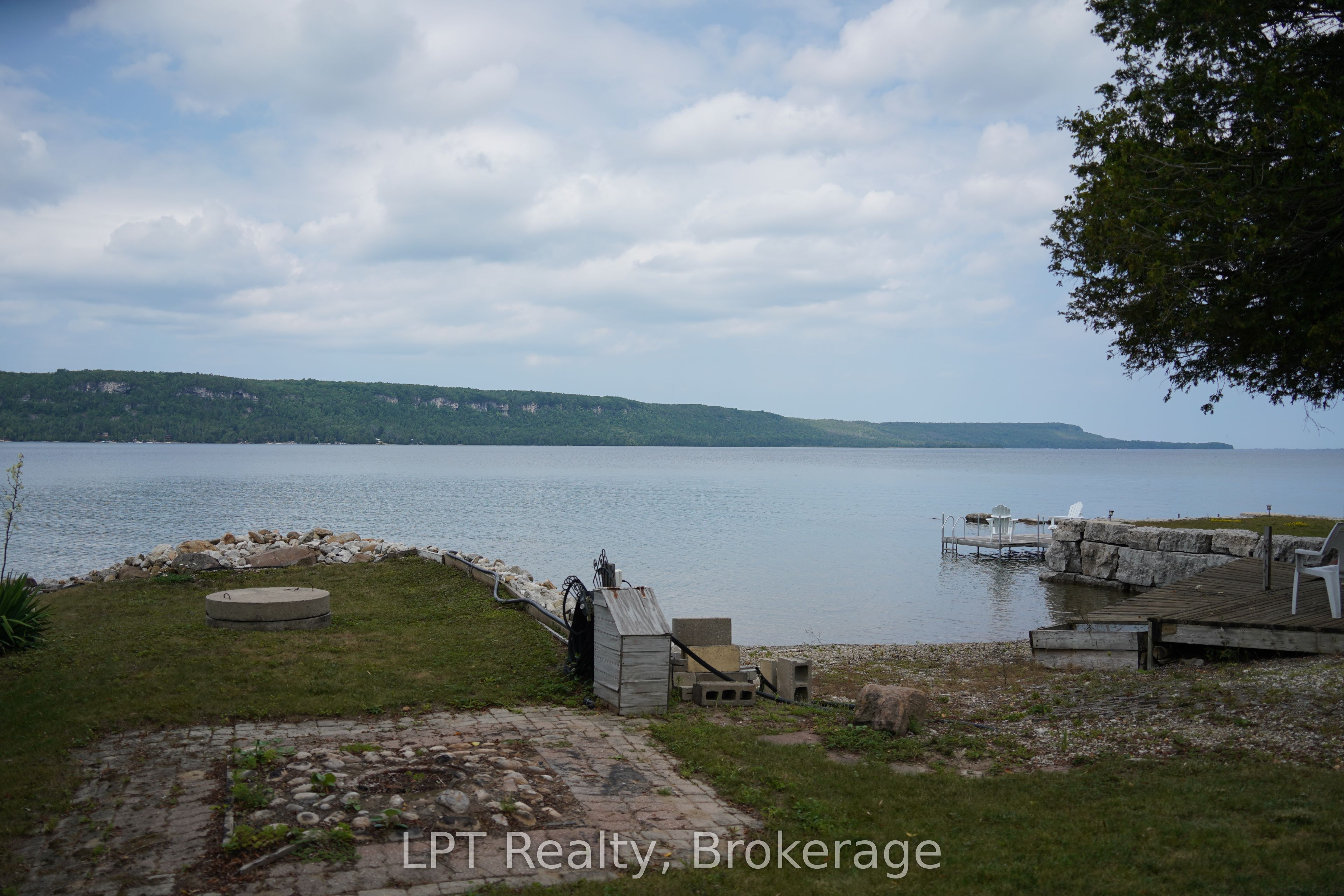 98 Hope Bay Road Property Photo 5