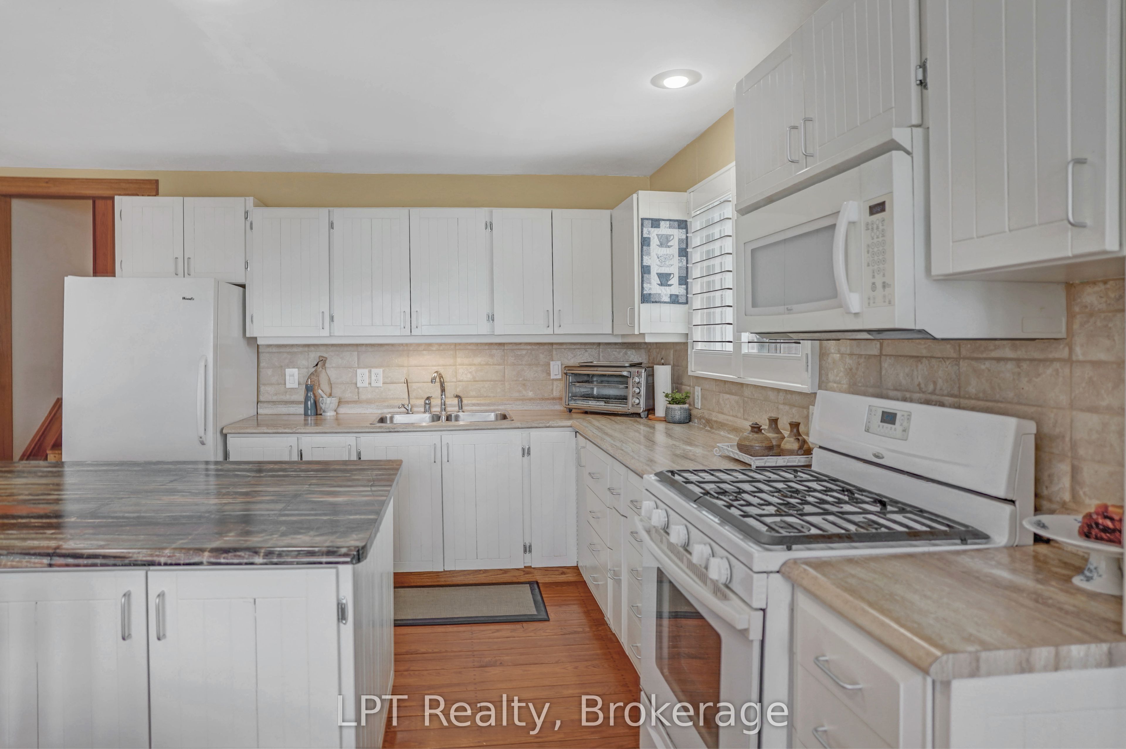98 Hope Bay Road Property Photo 17