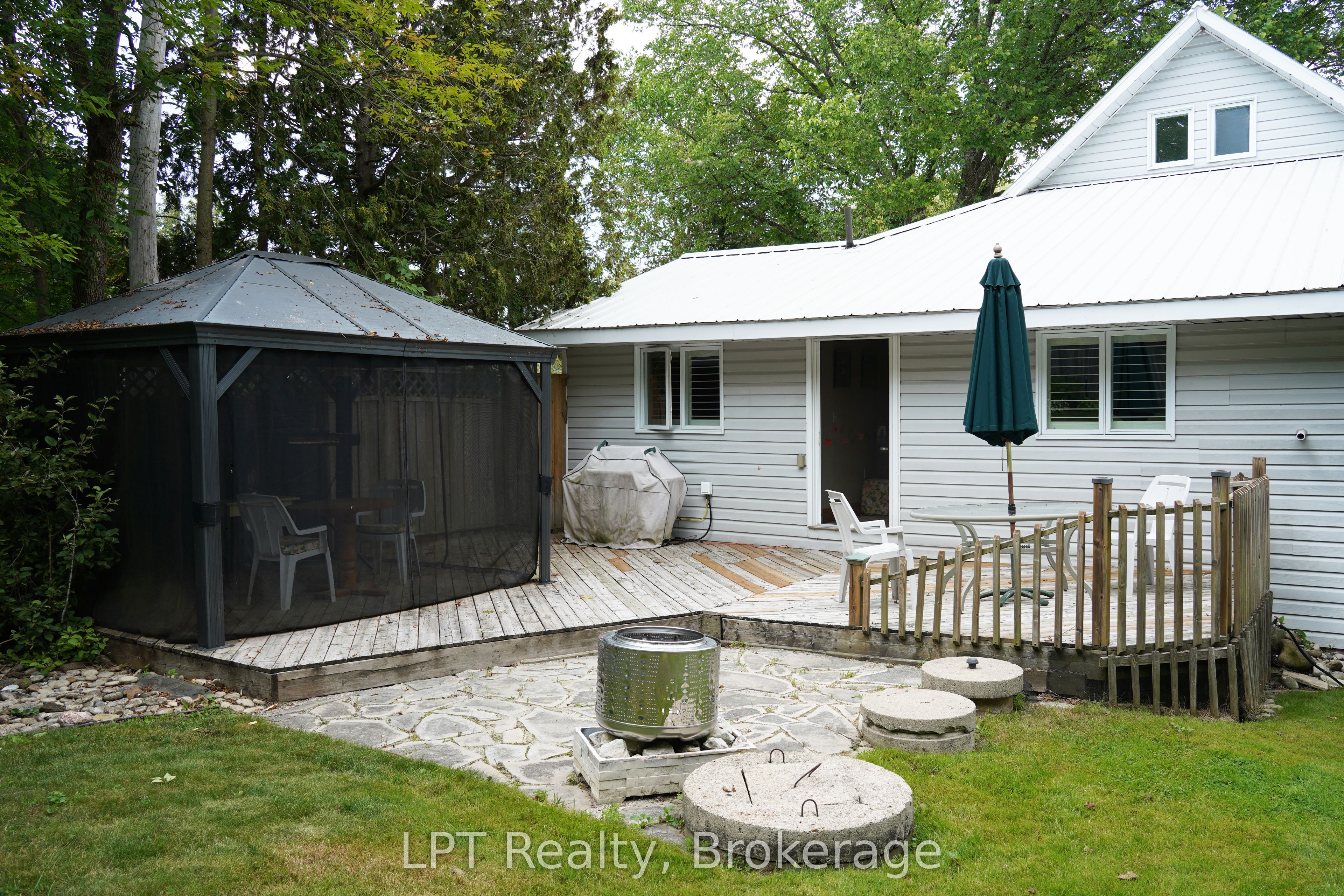 98 Hope Bay Road Property Photo 42