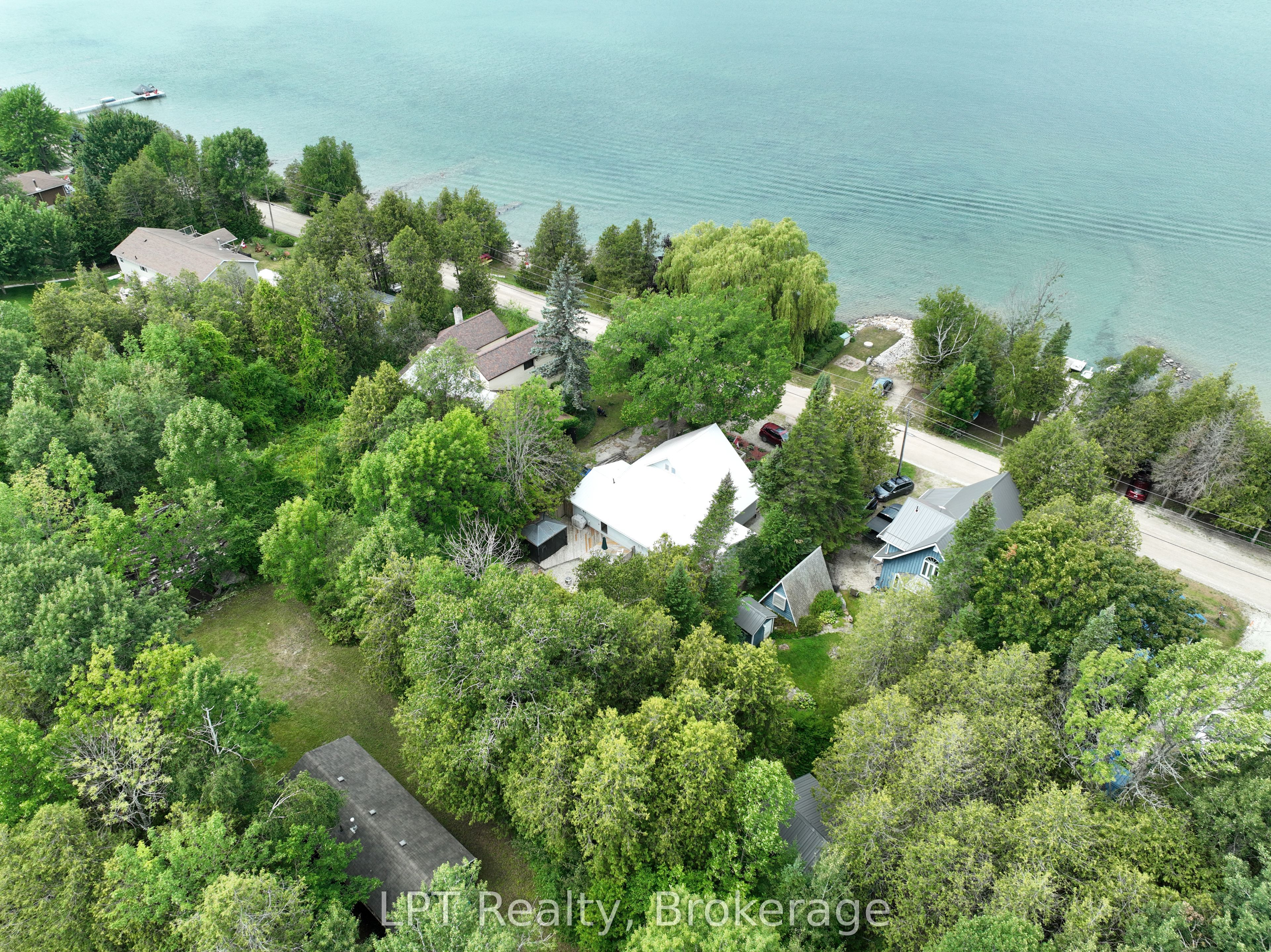 98 Hope Bay Road Property Photo 44