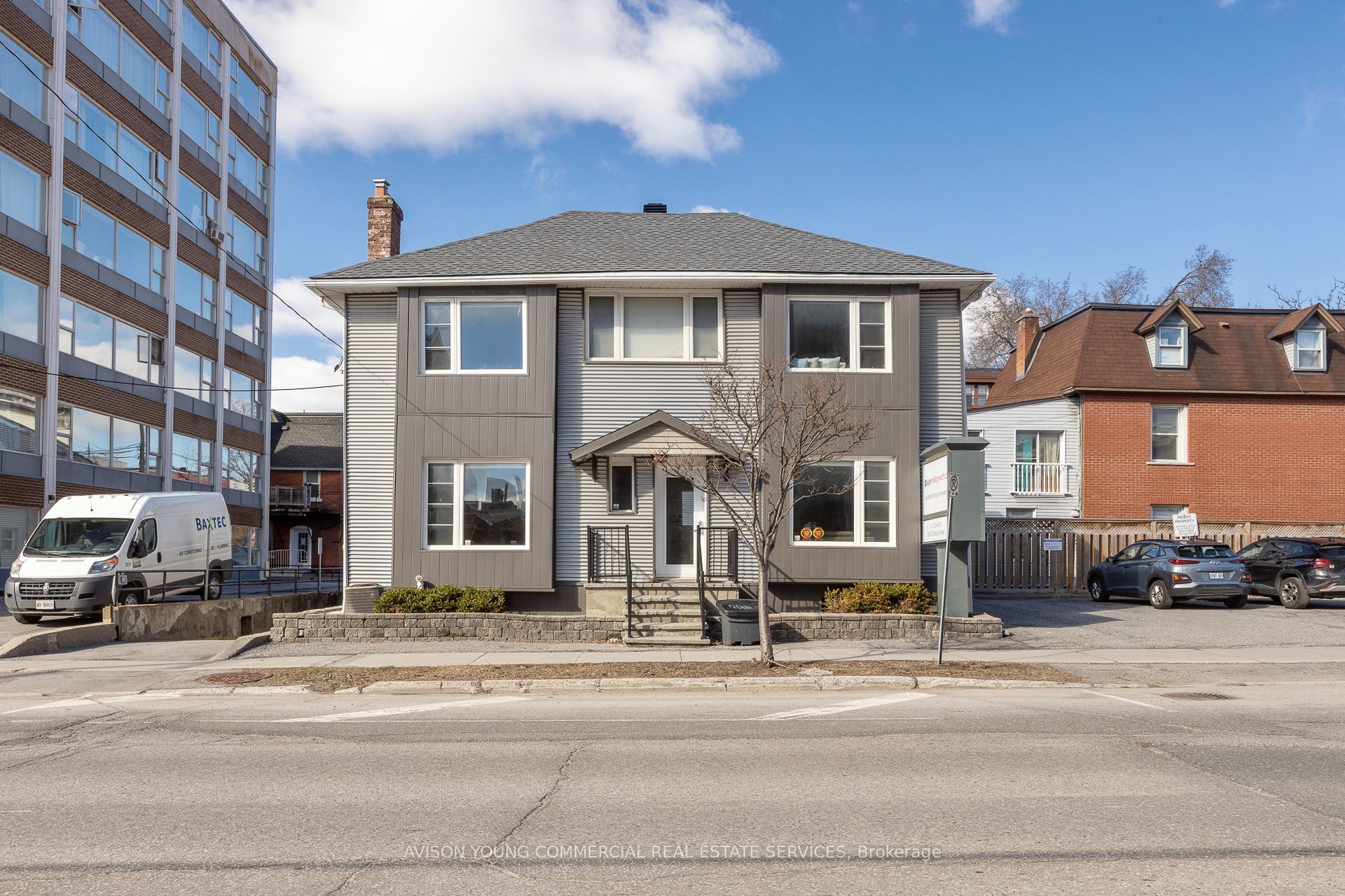 304 O'Connor Street Property Photo 1