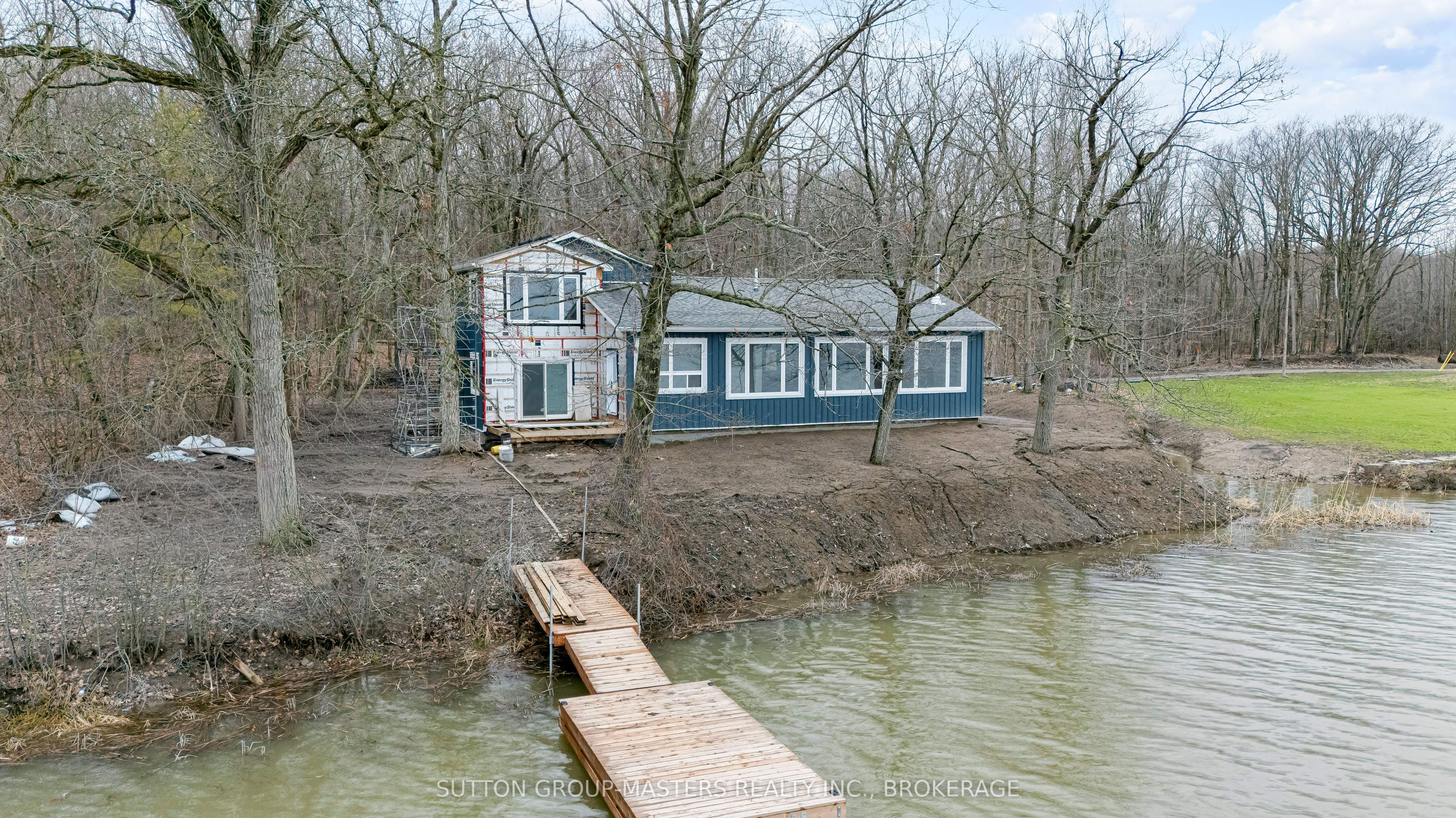 99 Blue Heron Lane Property Photo 1