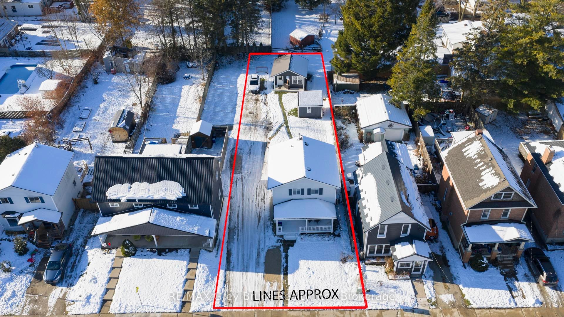 1666 3rd Avenue W Property Photo 3