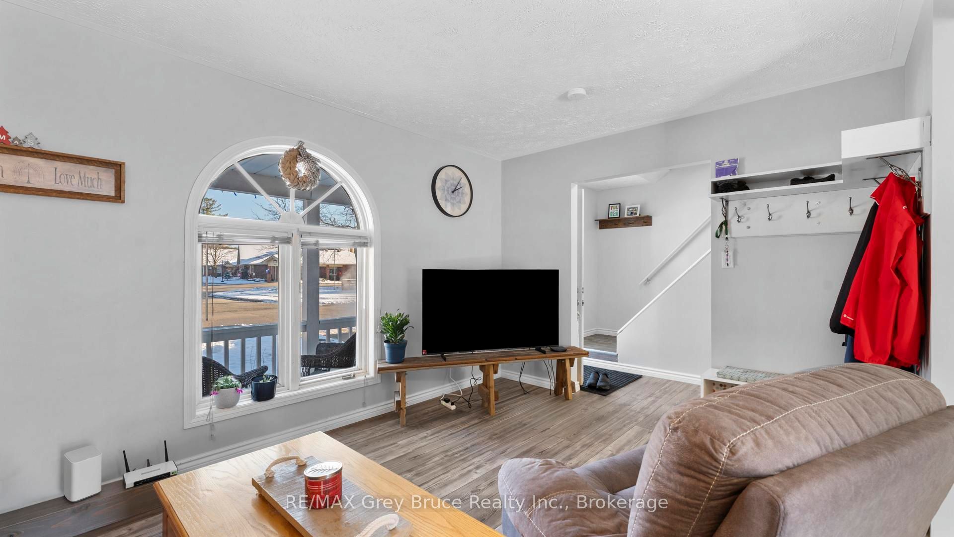 1666 3rd Avenue W Property Photo 8