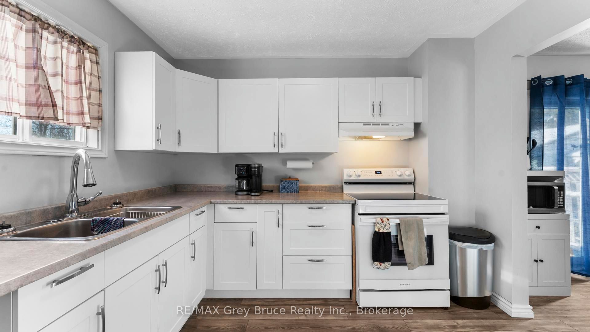 1666 3rd Avenue W Property Photo 12