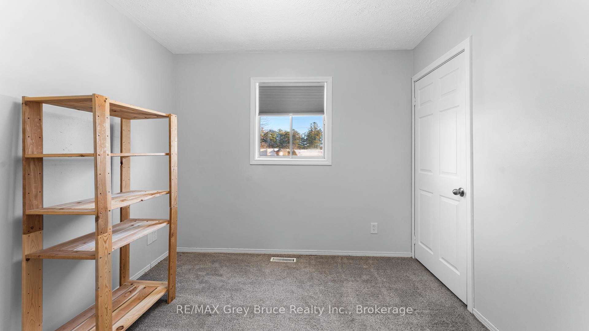 1666 3rd Avenue W Property Photo 15