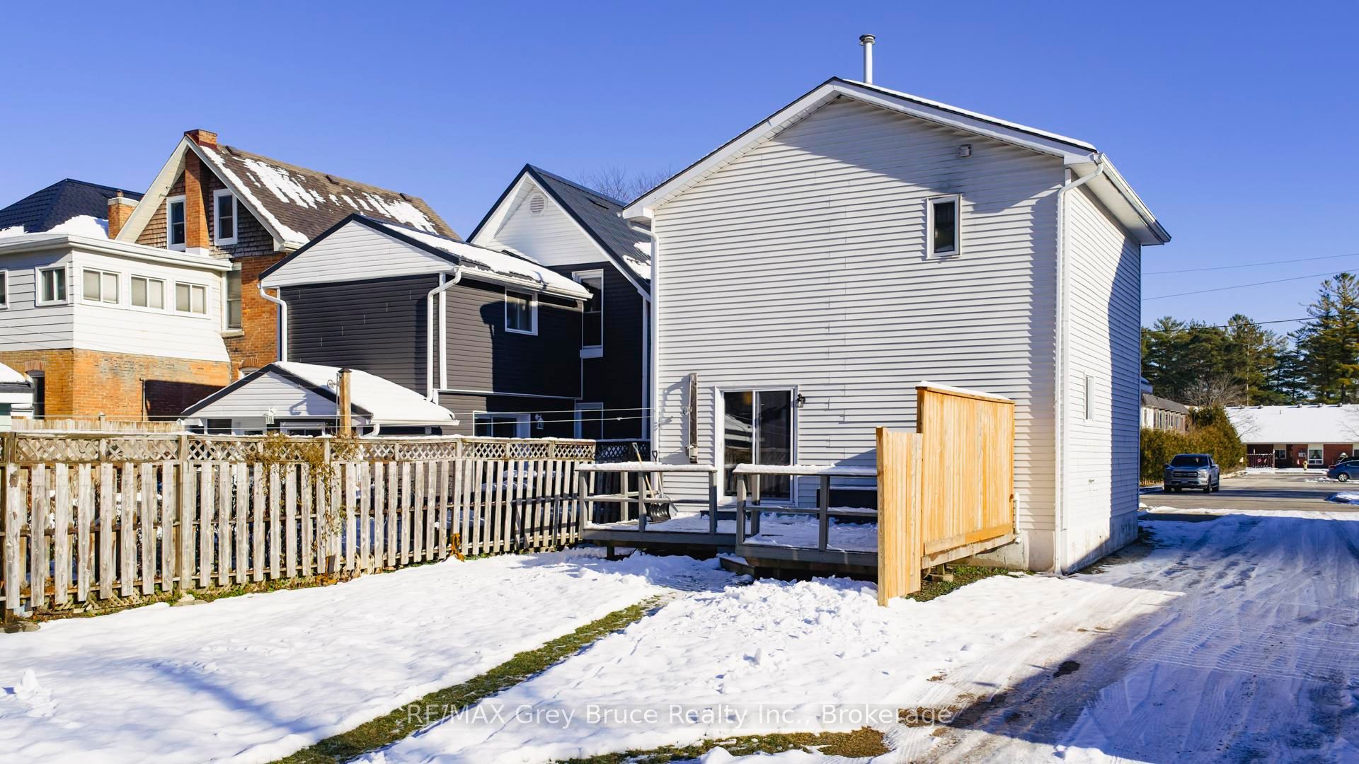 1666 3rd Avenue W Property Photo 34