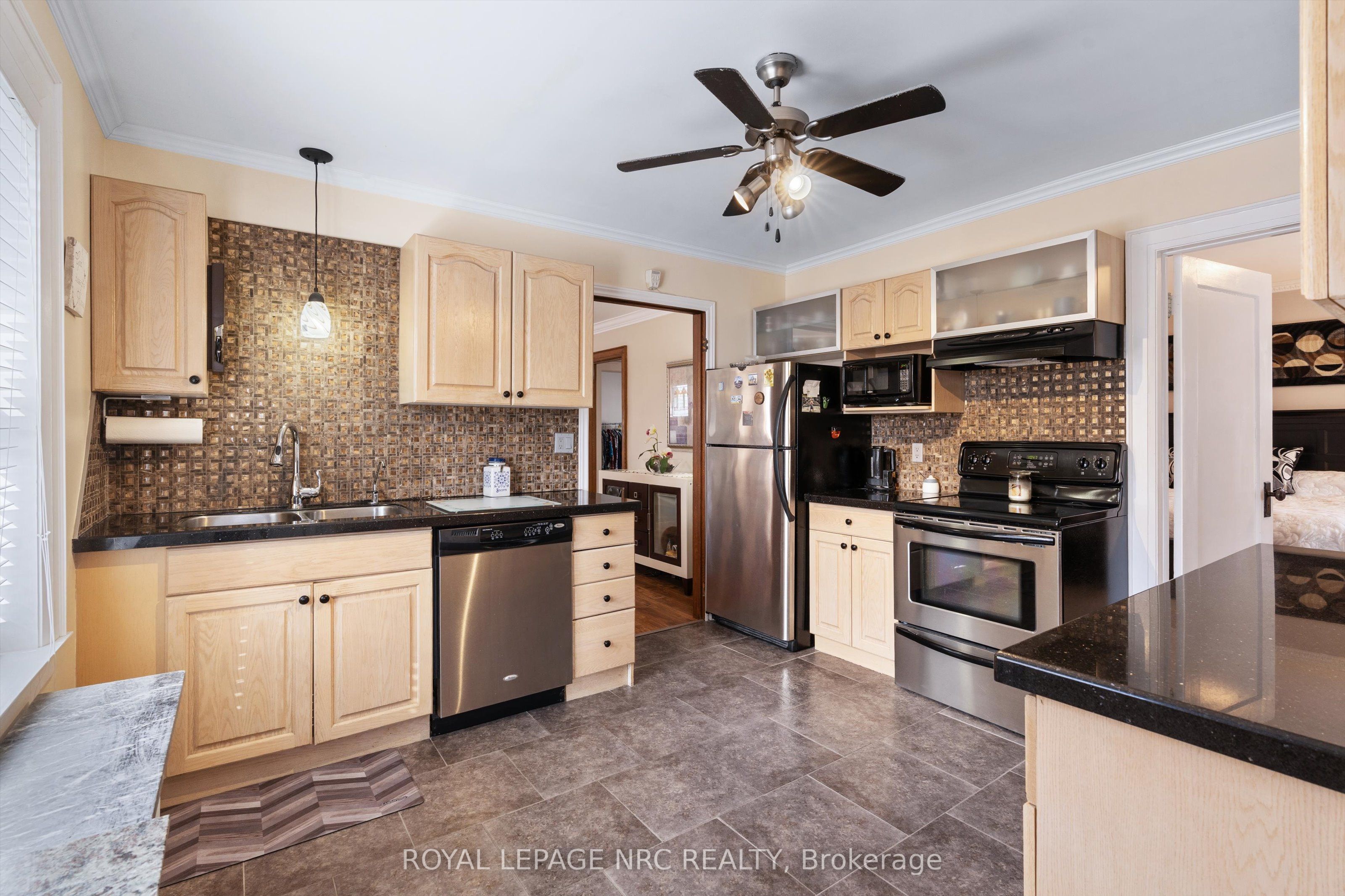 4148 Drummond Road Property Photo 8