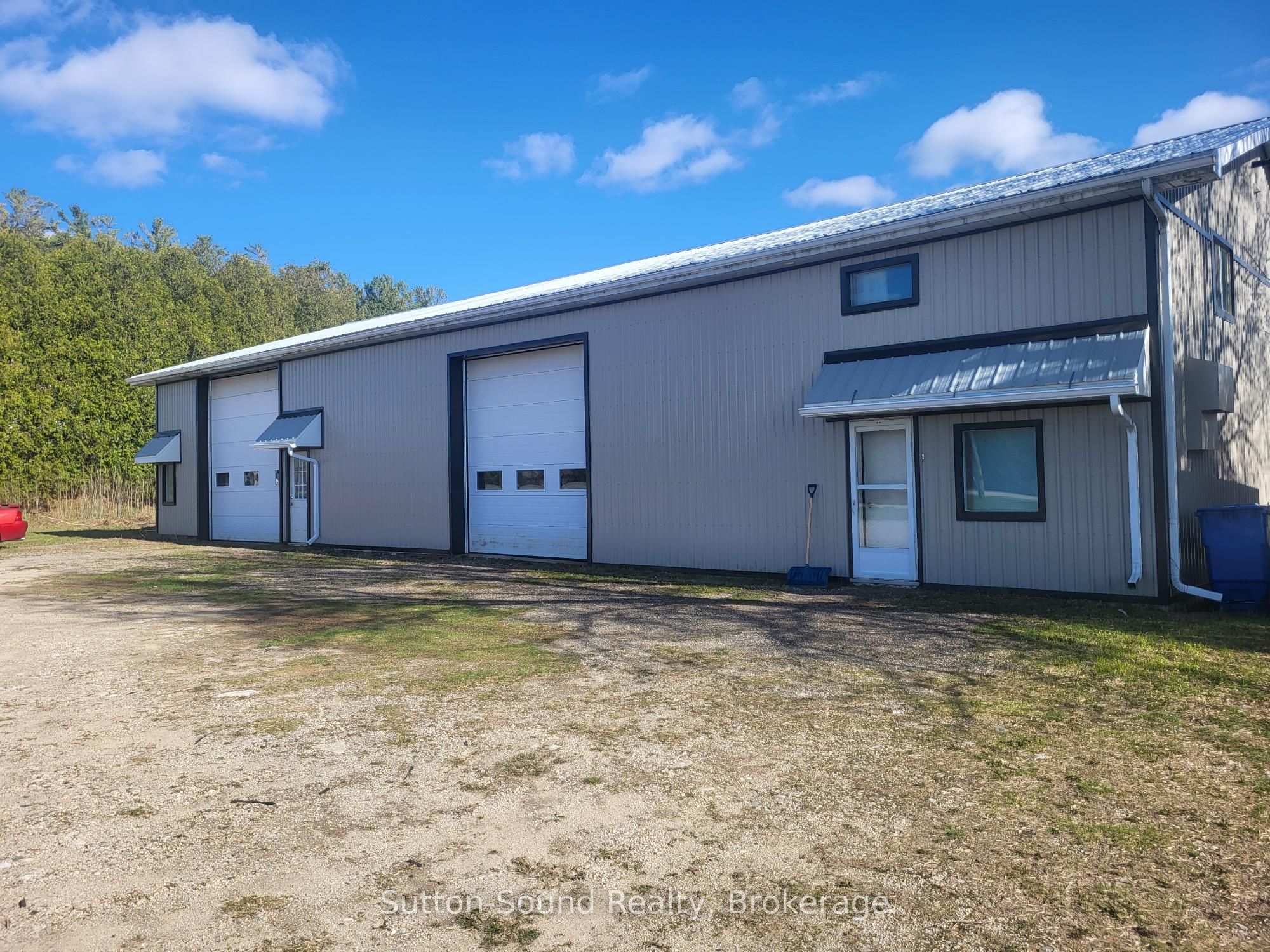 402432 Grey Road 4 Property Photo 1