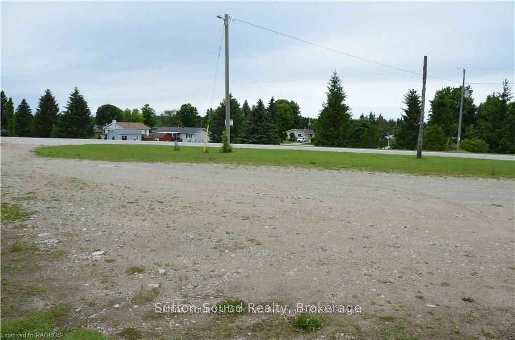 402432 Grey Road 4 Property Photo 2