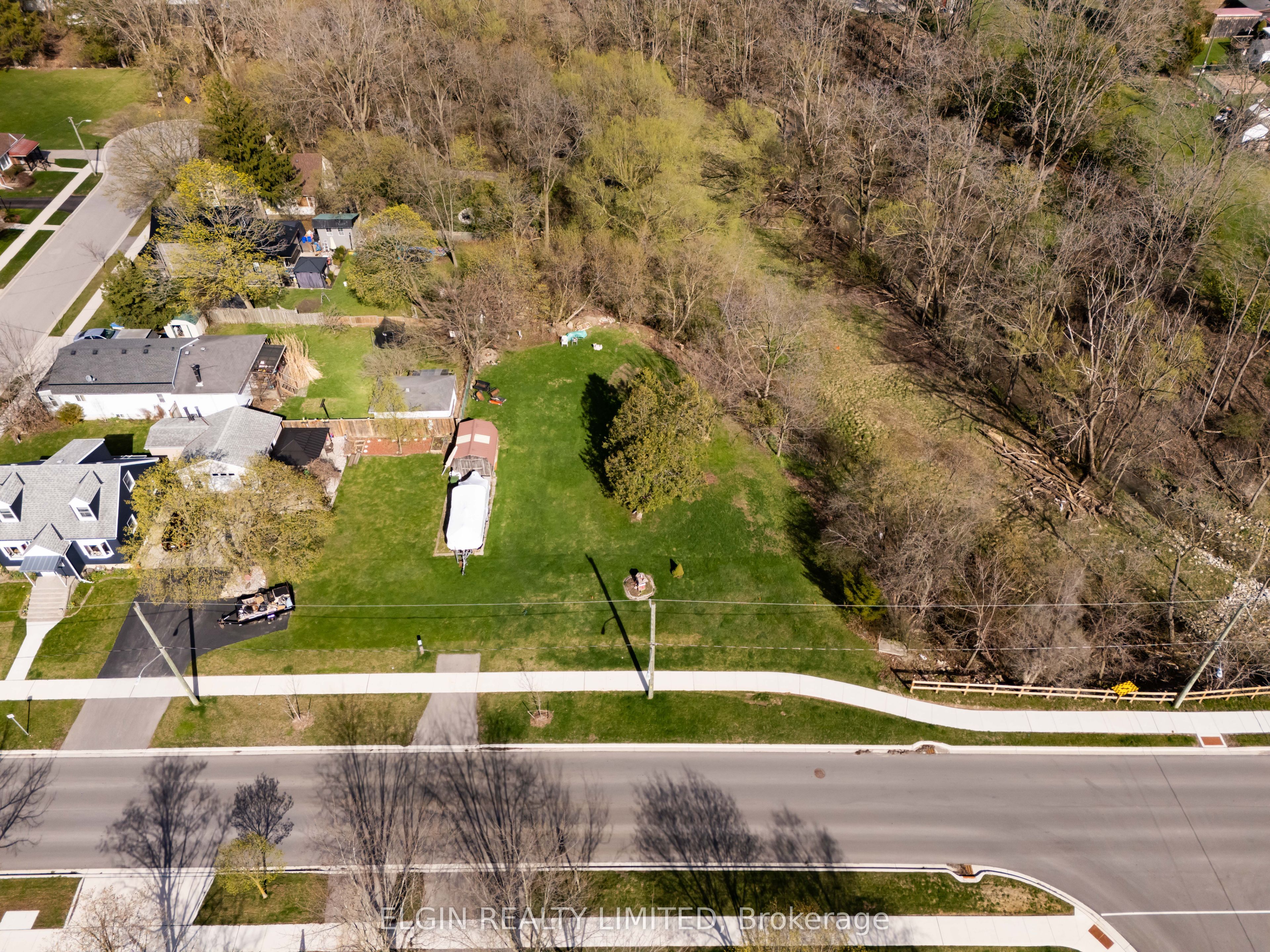 36 Third Avenue Property Photo 2