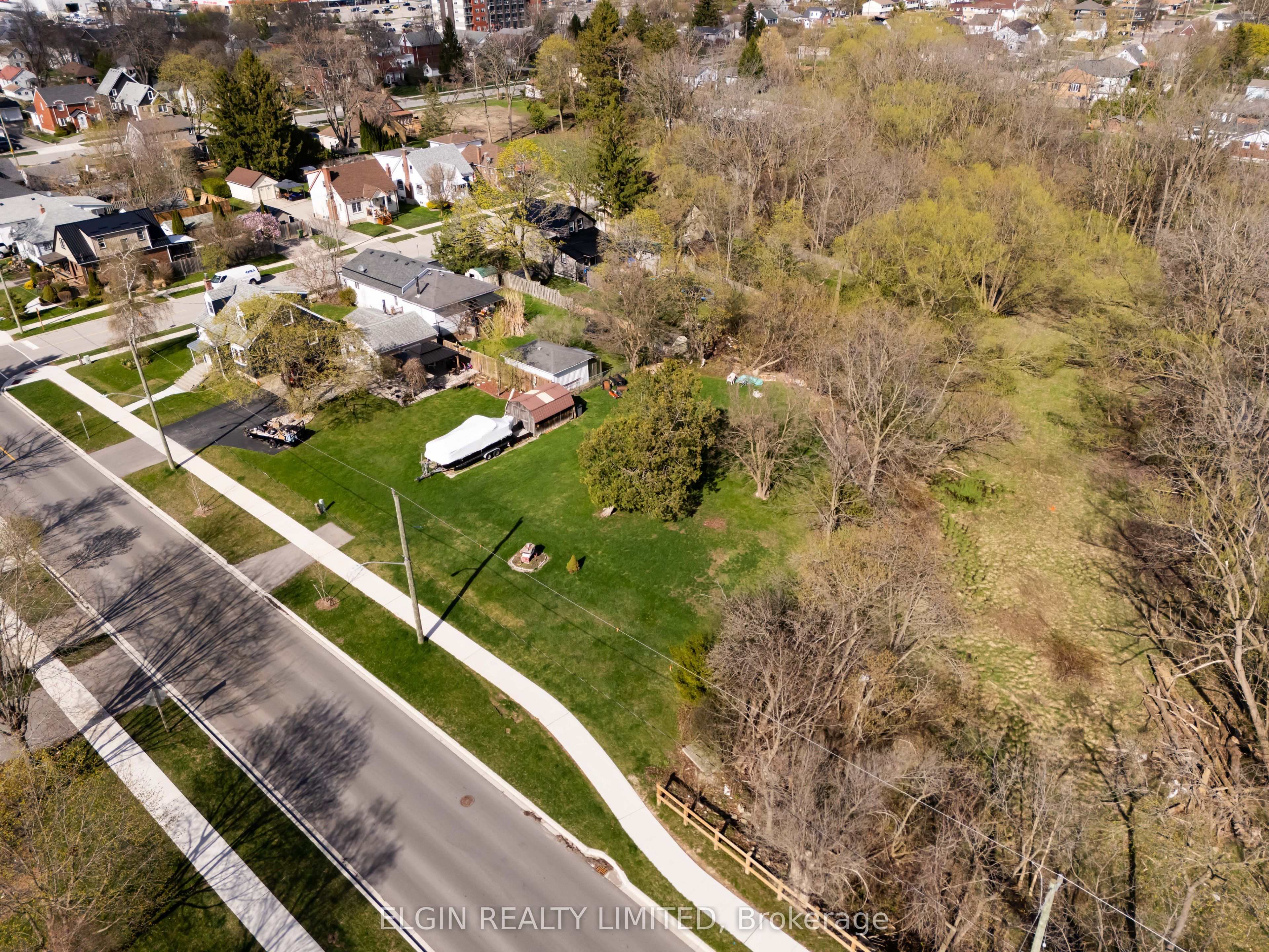 36 Third Avenue Property Photo 3