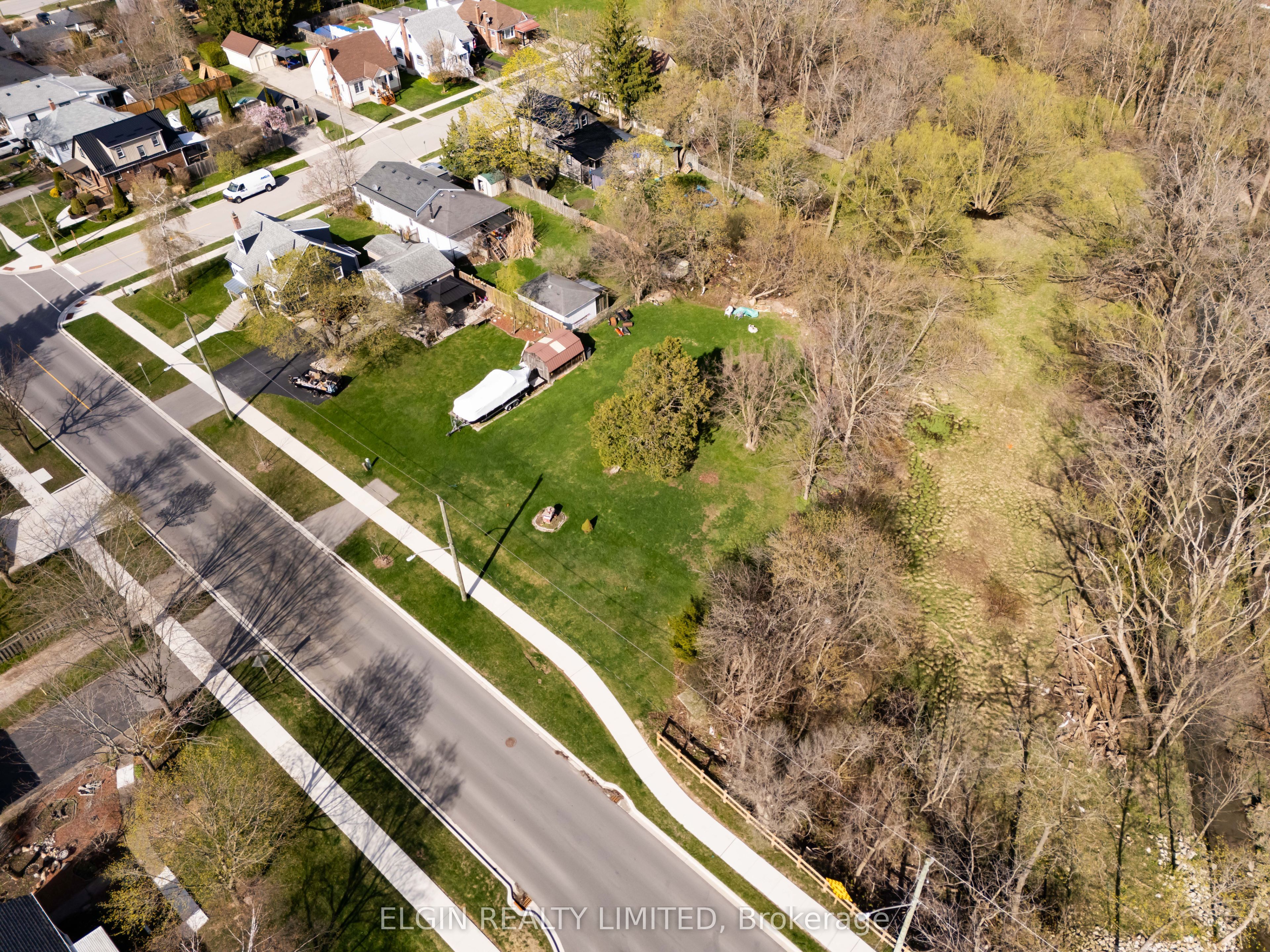 36 Third Avenue Property Photo 4