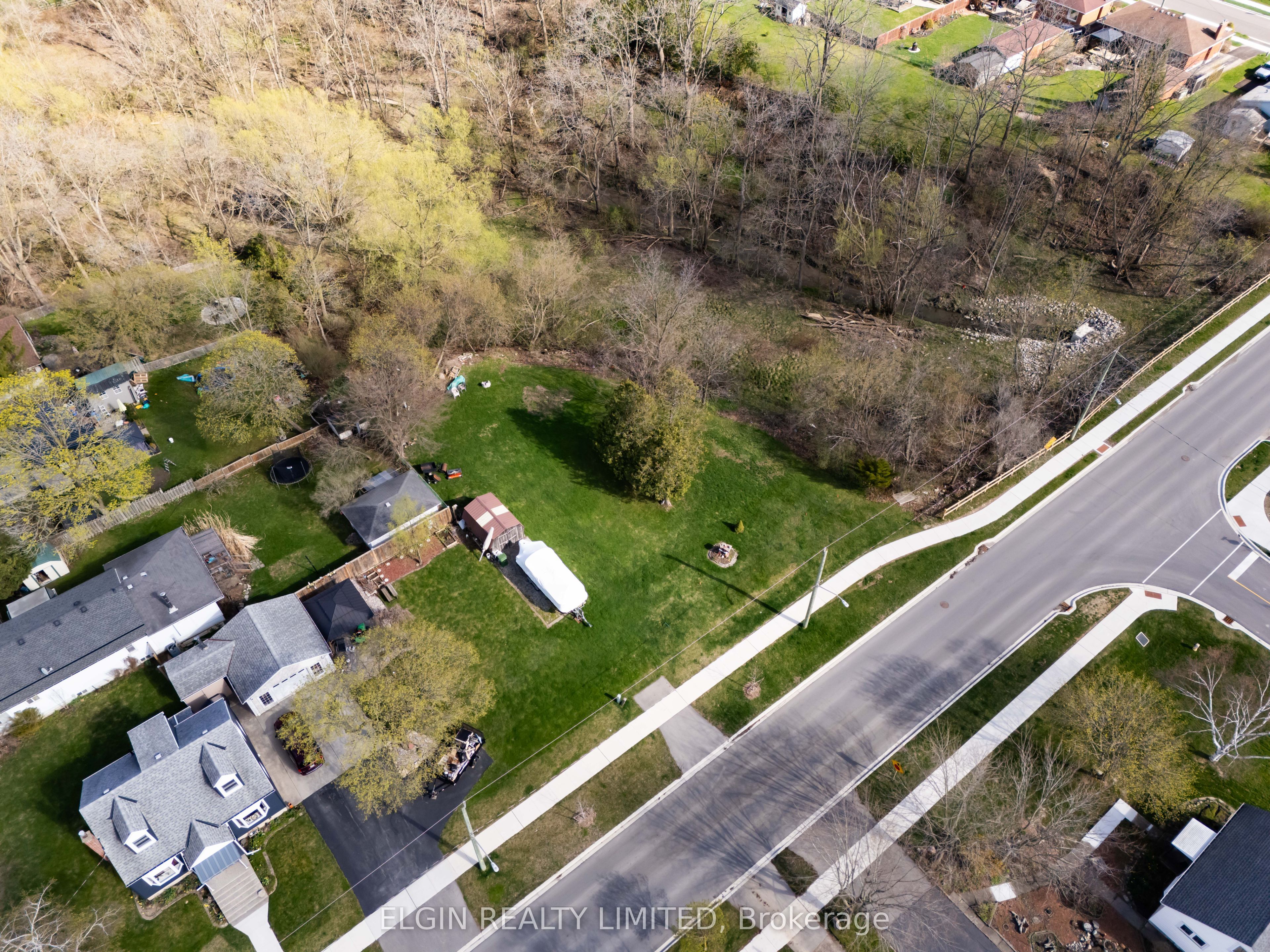 36 Third Avenue Property Photo 6