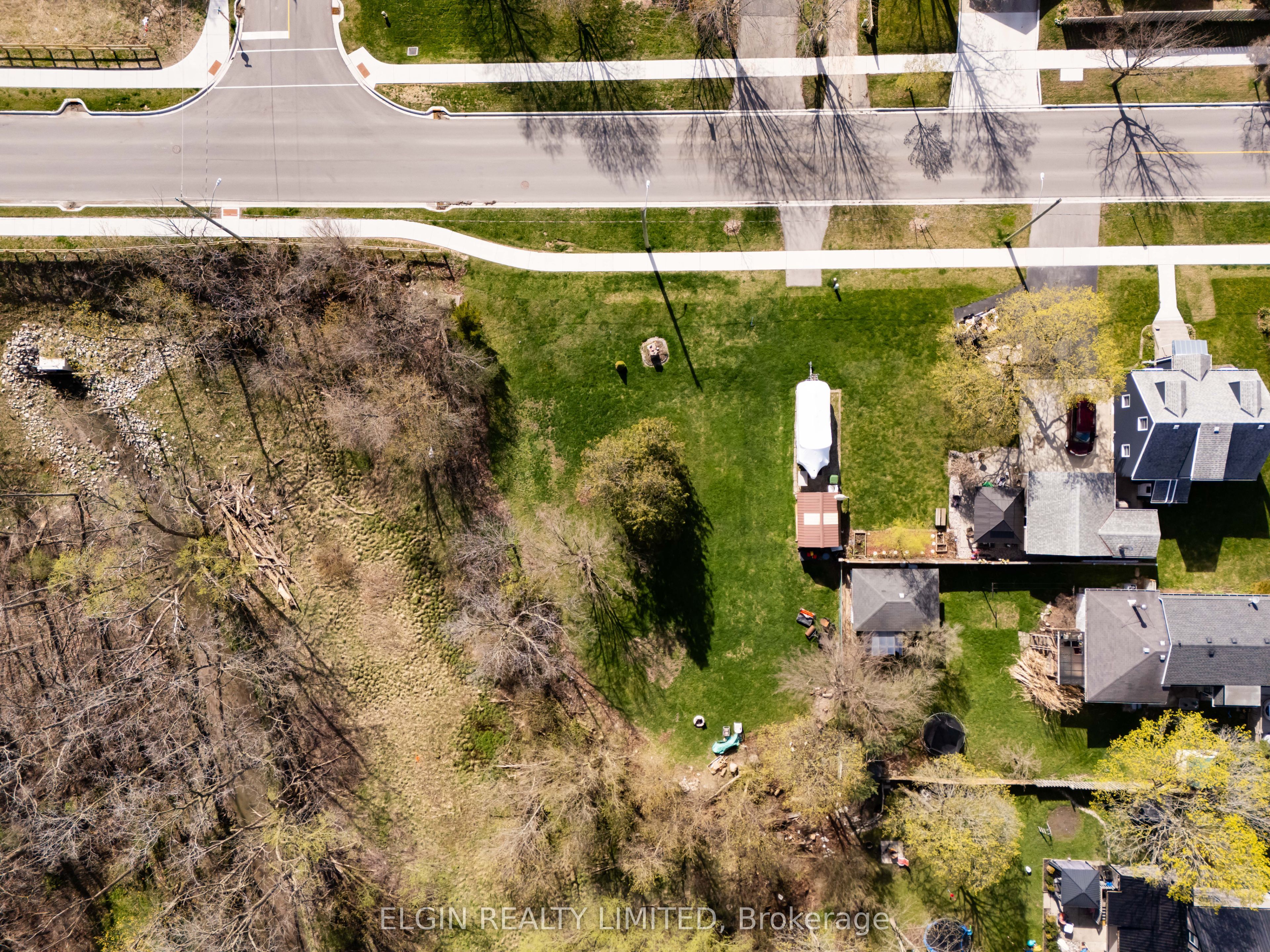 36 Third Avenue Property Photo 8