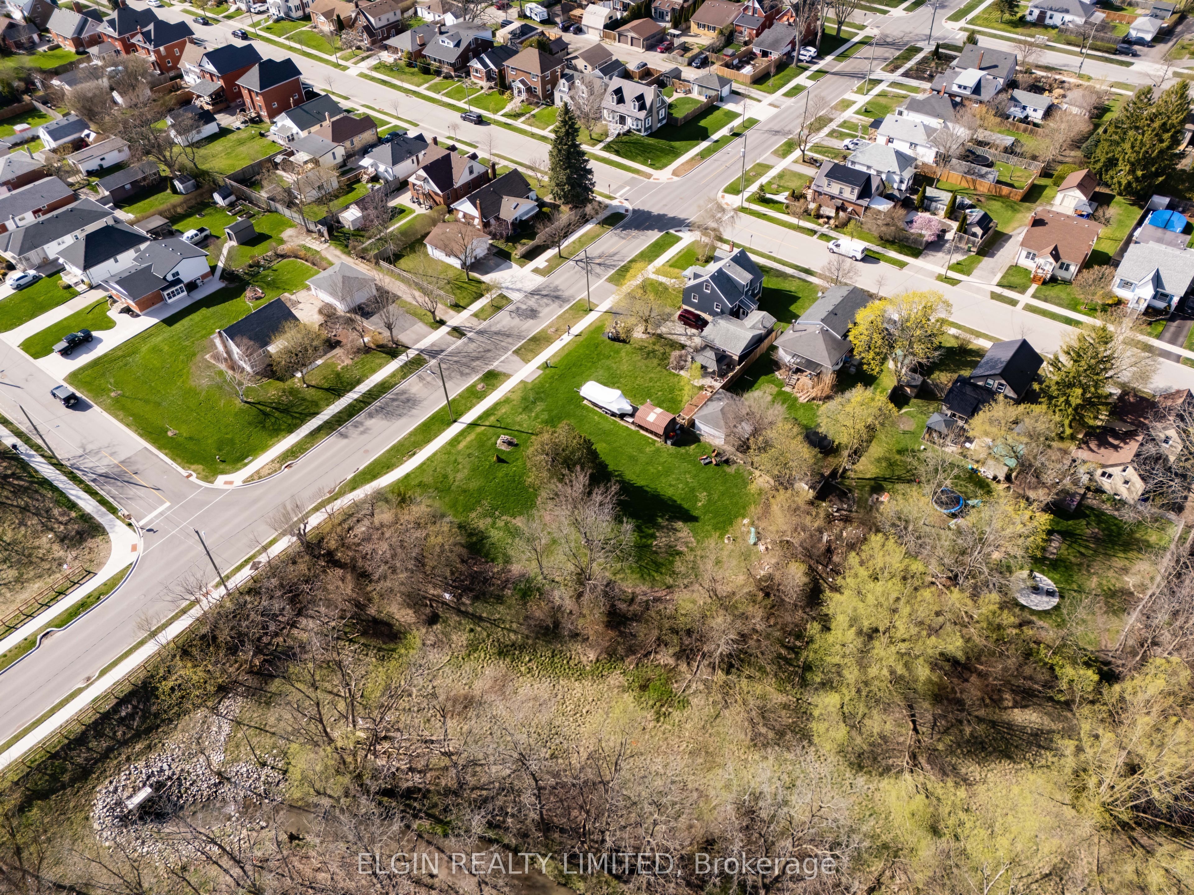 36 Third Avenue Property Photo 10