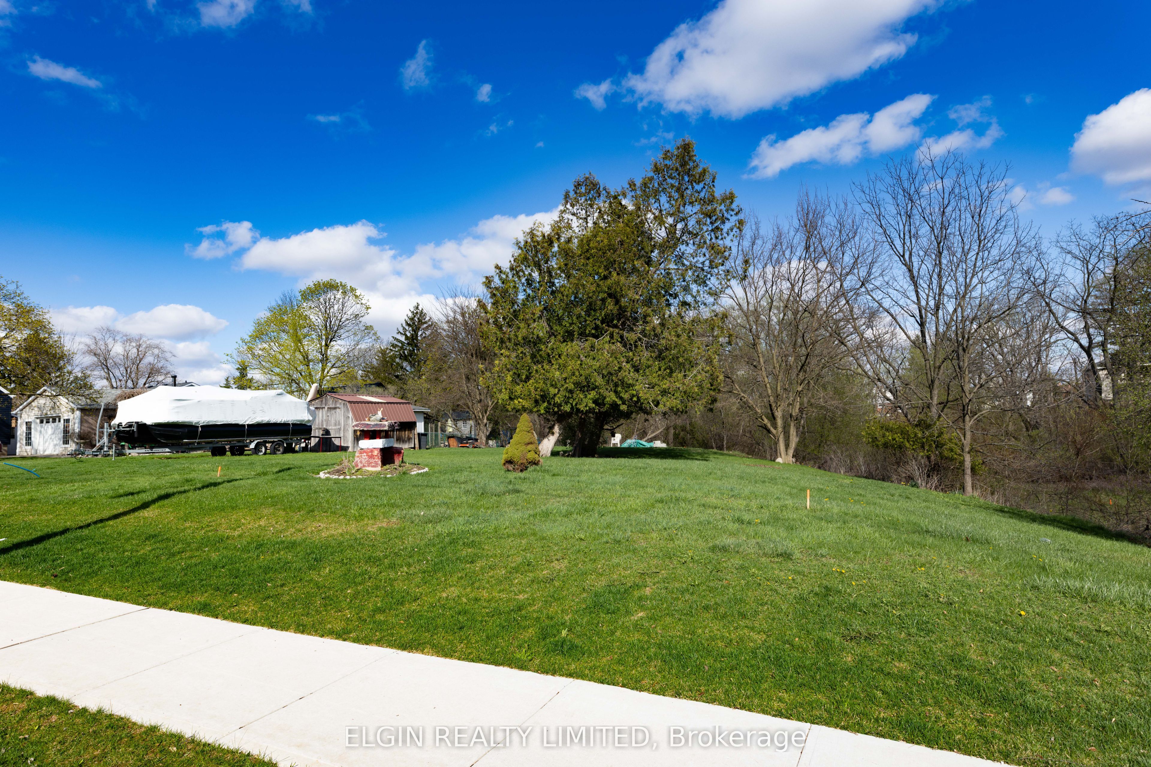 36 Third Avenue Property Photo 17