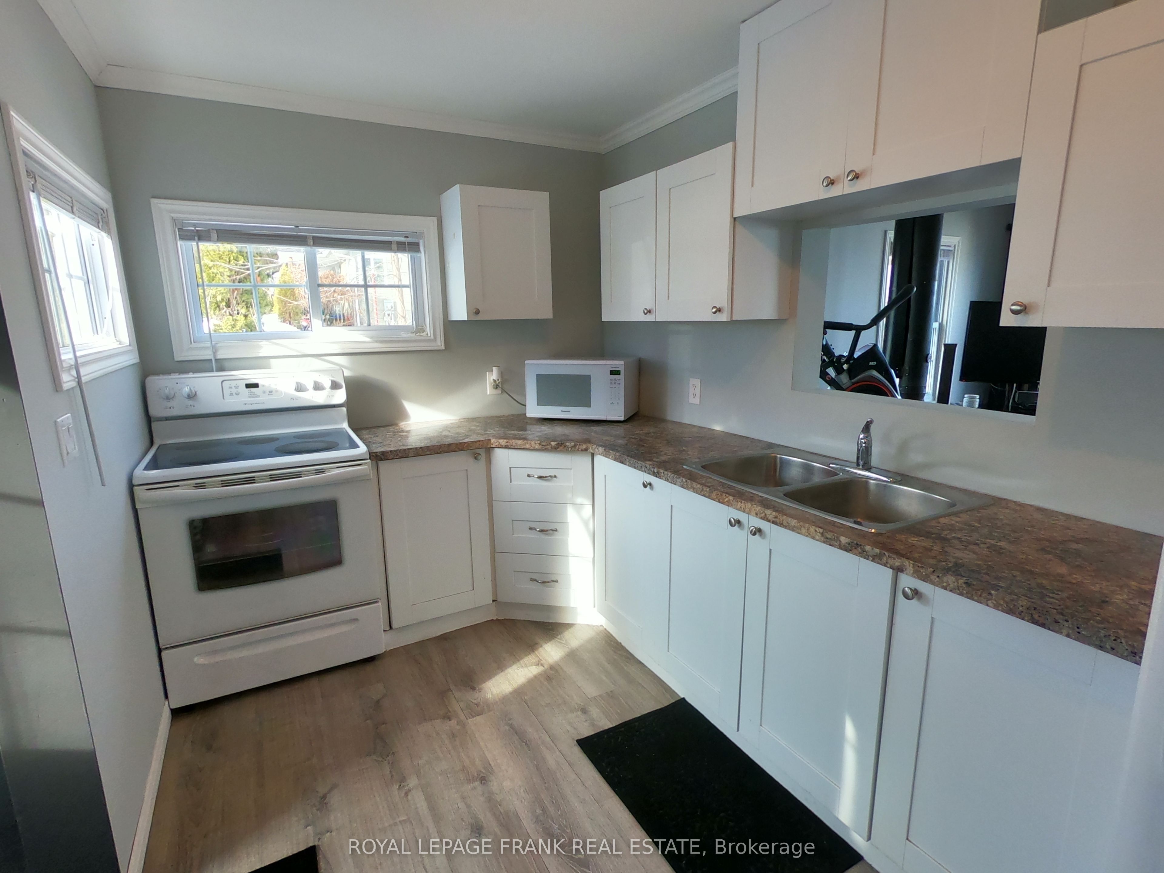 6108 Curtis Point Road 17 Property Photo 6