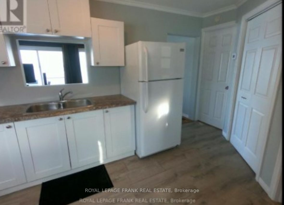 6108 Curtis Point Road 17 Property Photo 7