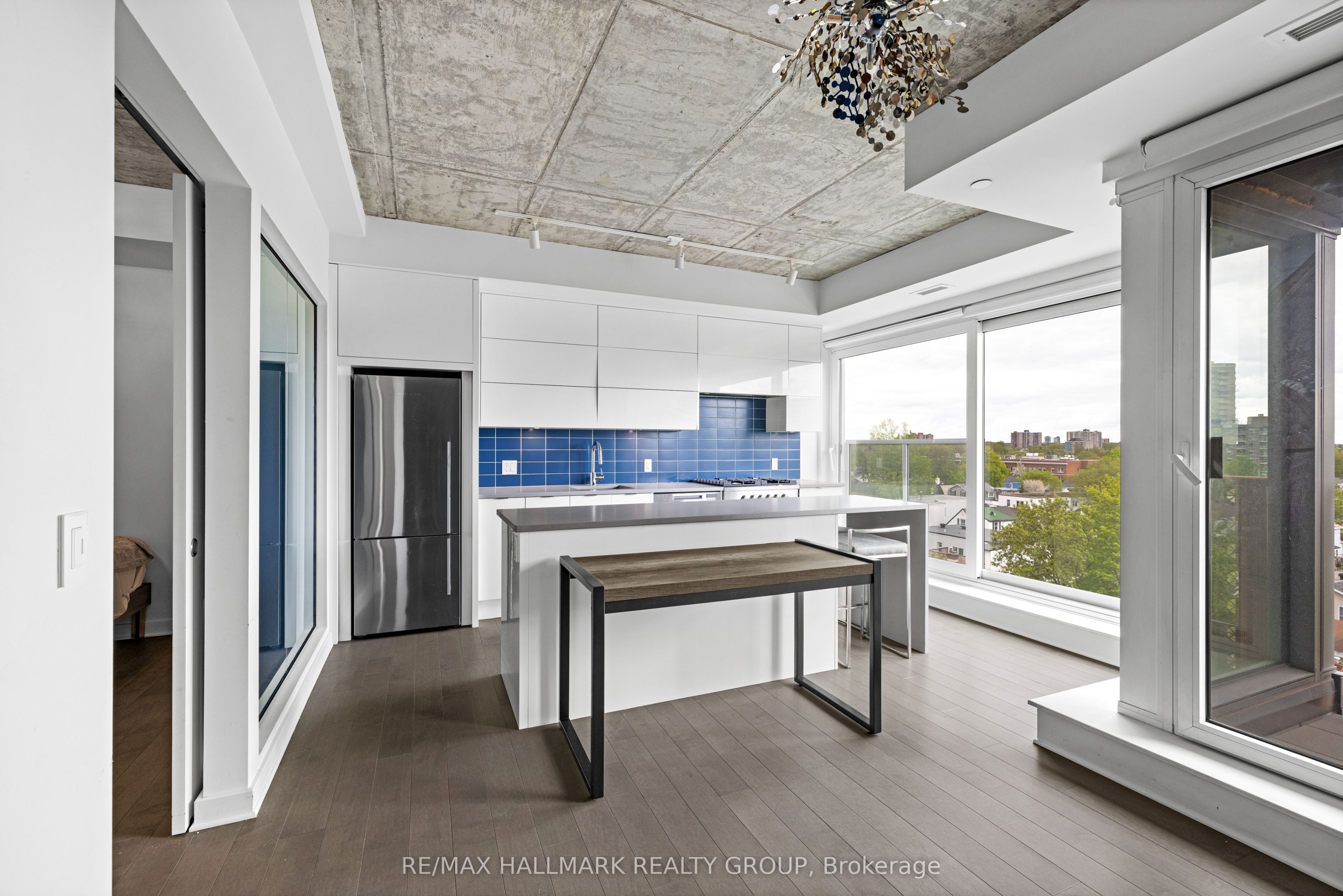 135 Barrette Street 607 Property Photo 7