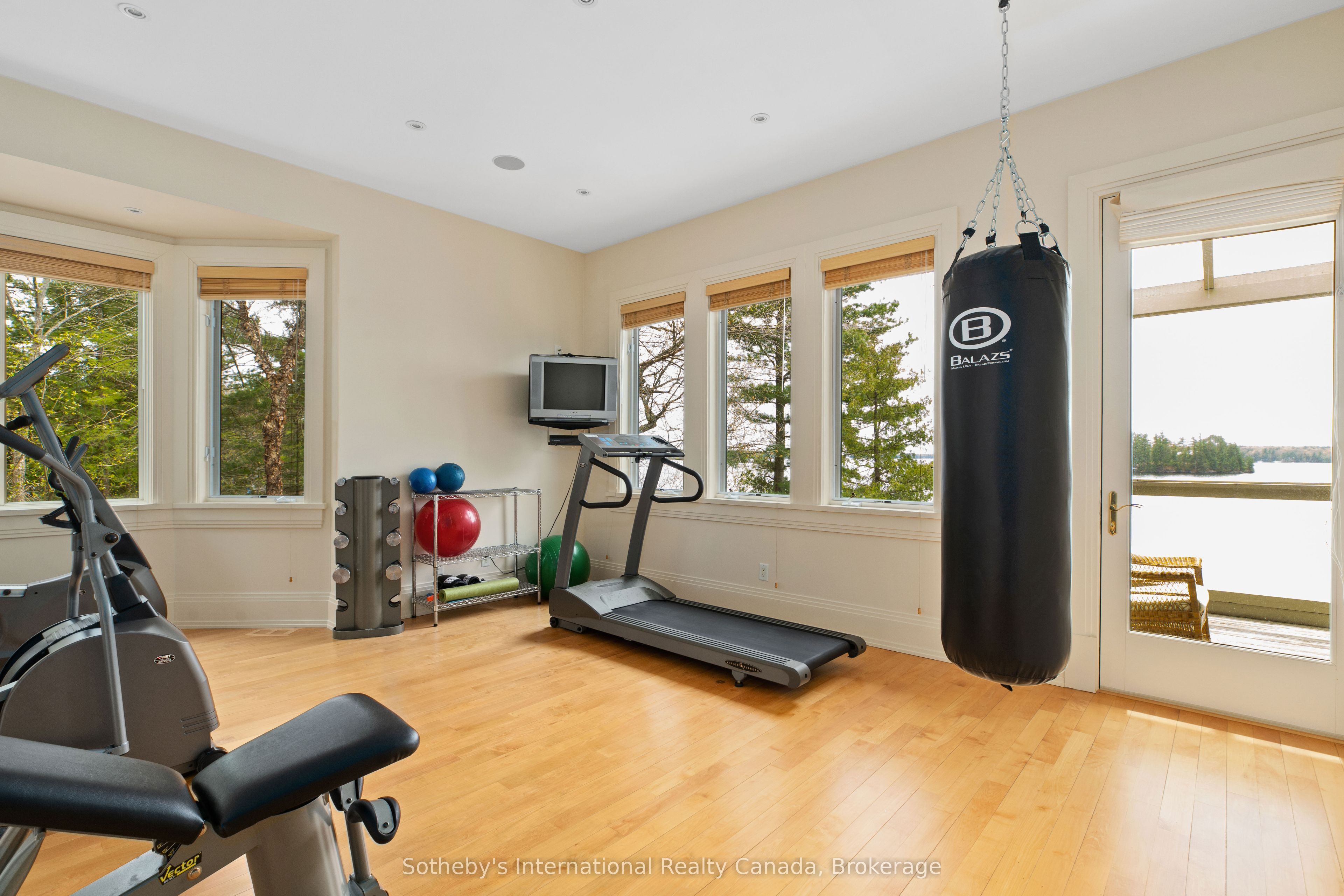 1250 Waldmere Road Point Cottage Property Photo 15