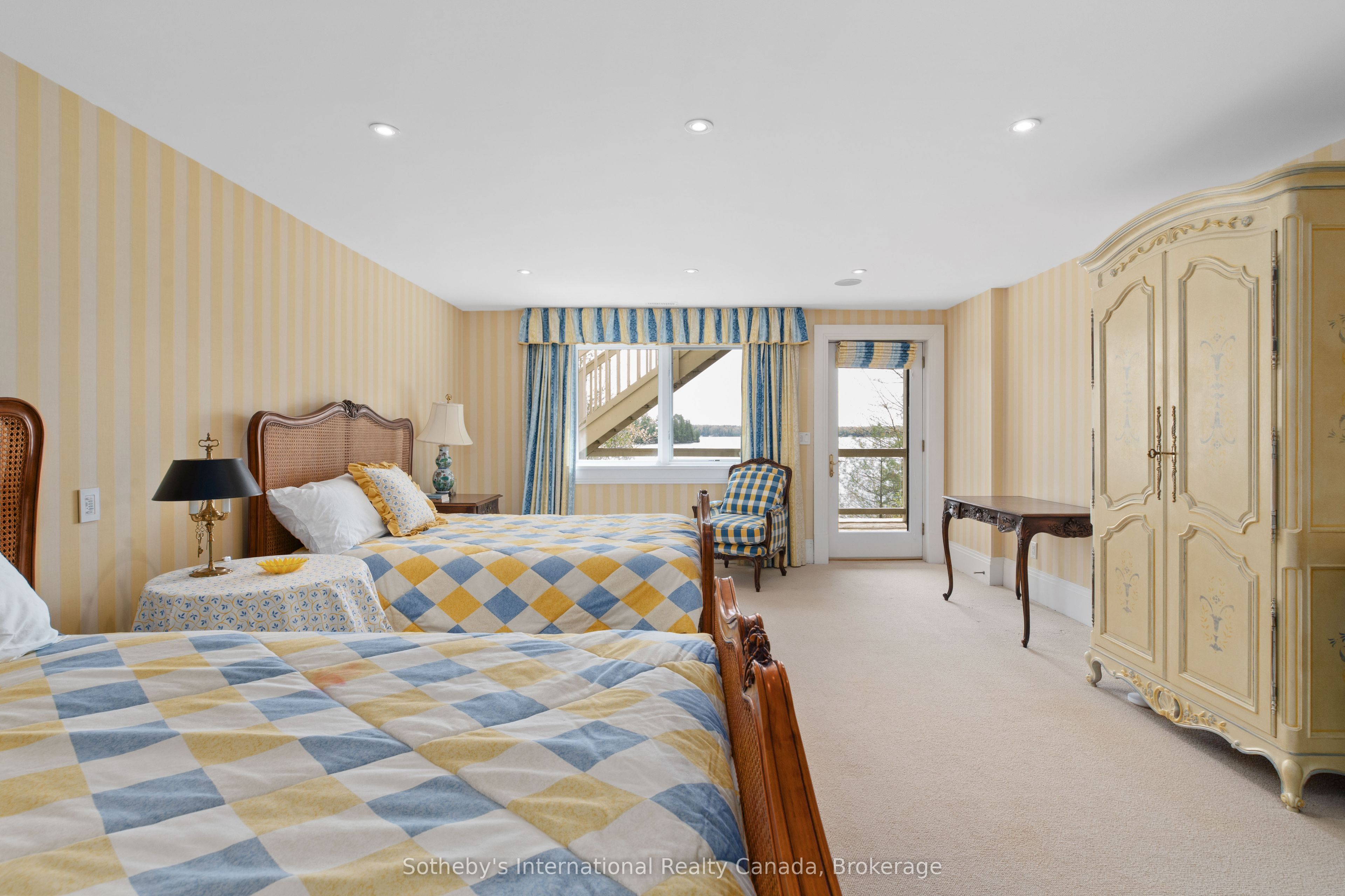 1250 Waldmere Road Point Cottage Property Photo 28