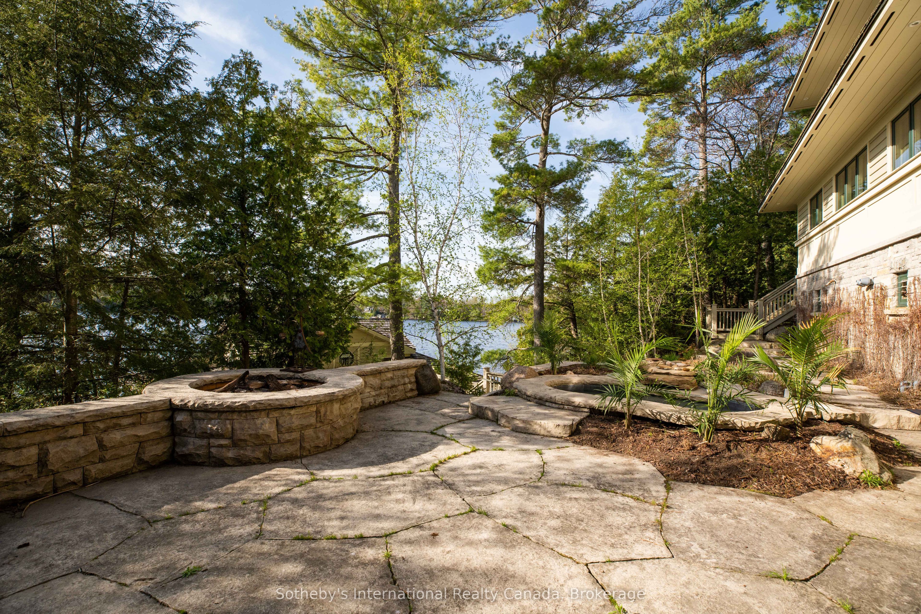 1250 Waldmere Road Point Cottage Property Photo 45