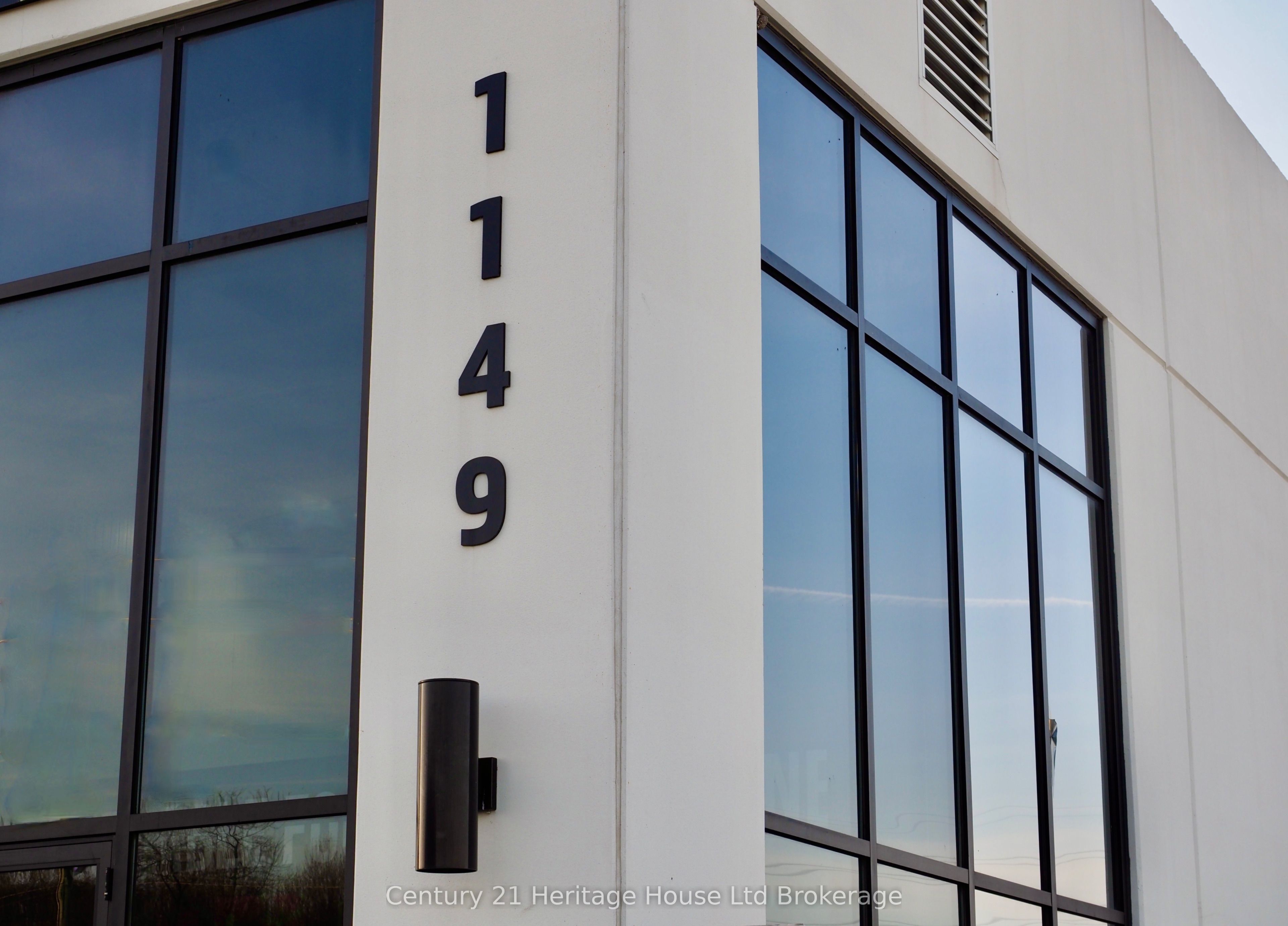 1149 Commerce Way Property Photo 3