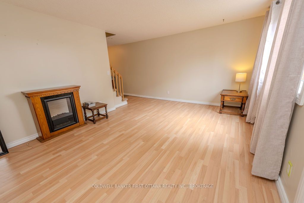 258 Queen Mary Road 36 Property Photo 8