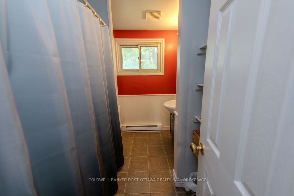 258 Queen Mary Road 36 Property Photo 12