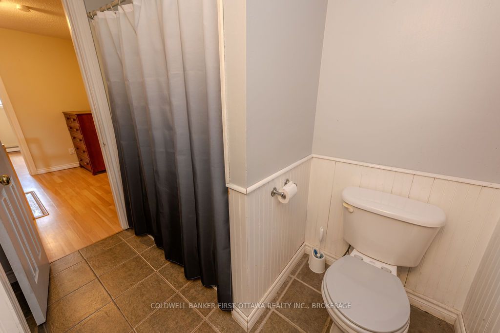 258 Queen Mary Road 36 Property Photo 14