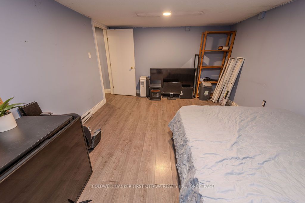258 Queen Mary Road 36 Property Photo 23