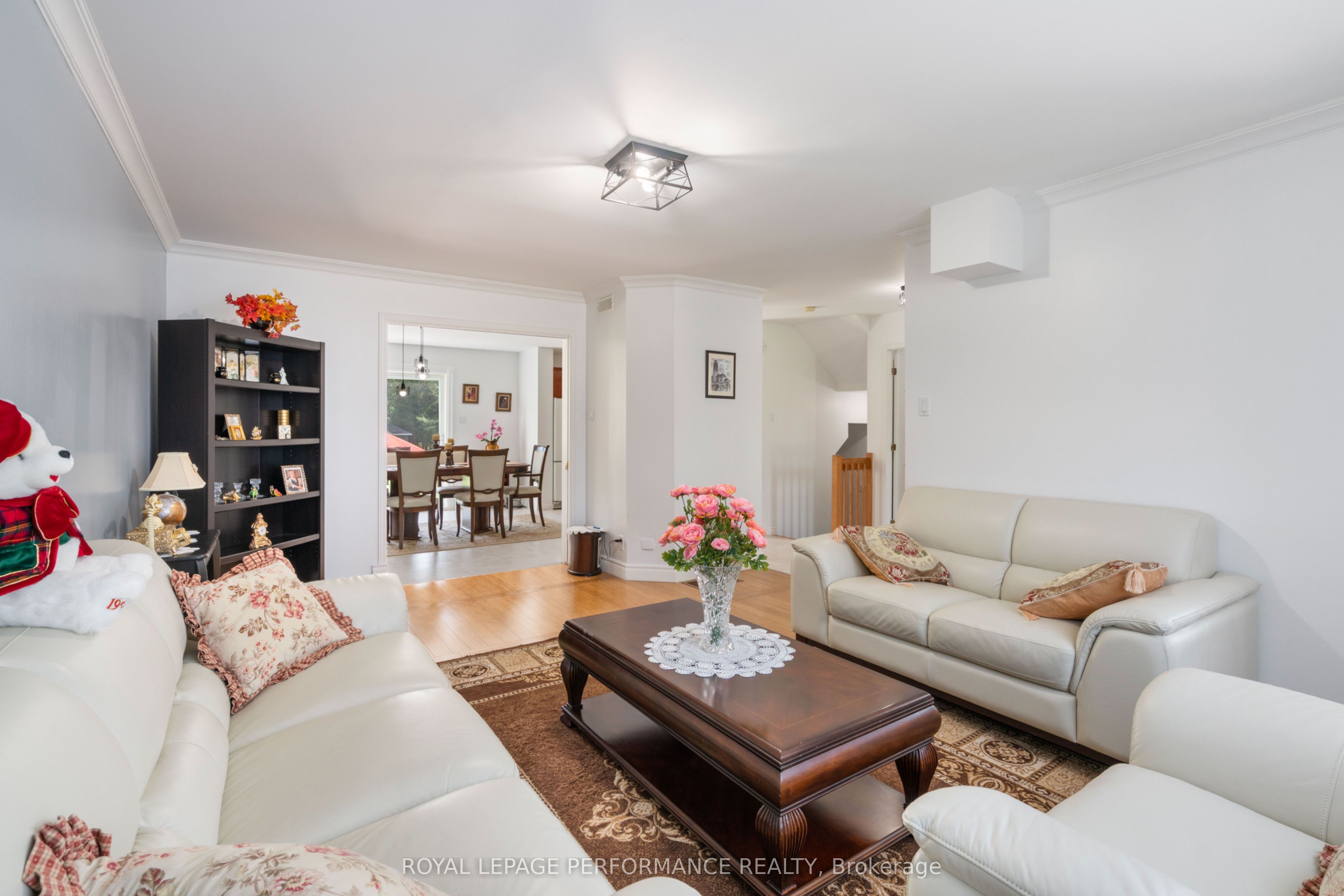 6123 Macbain Street Property Photo 6
