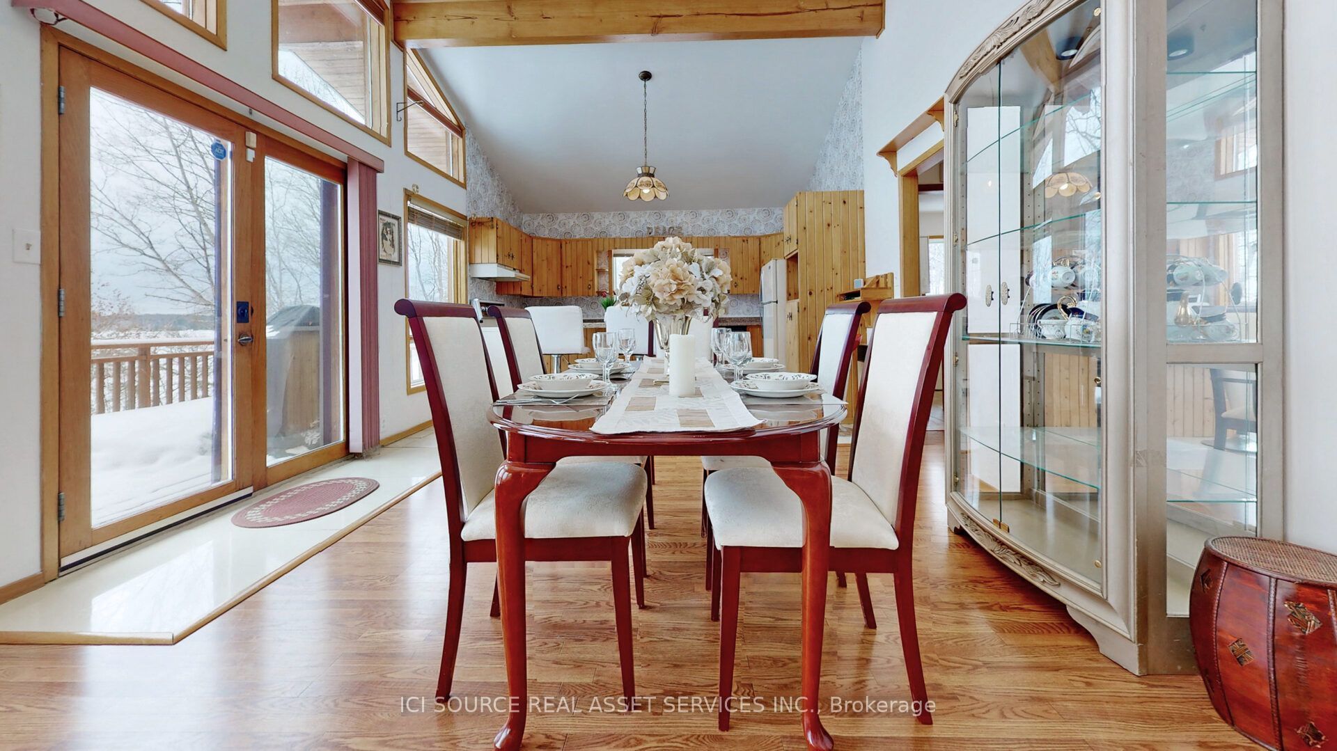 933 Ferguson Road Property Photo 8