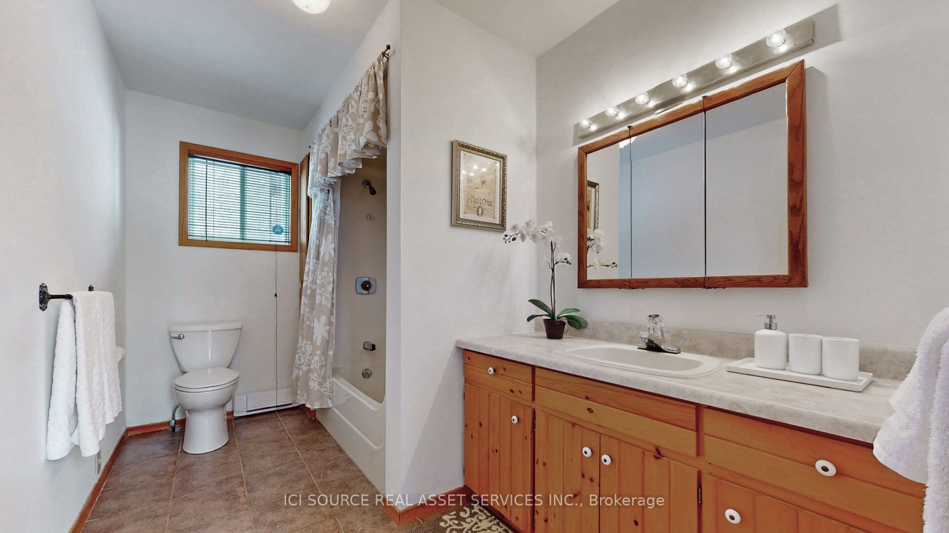 933 Ferguson Road Property Photo 11