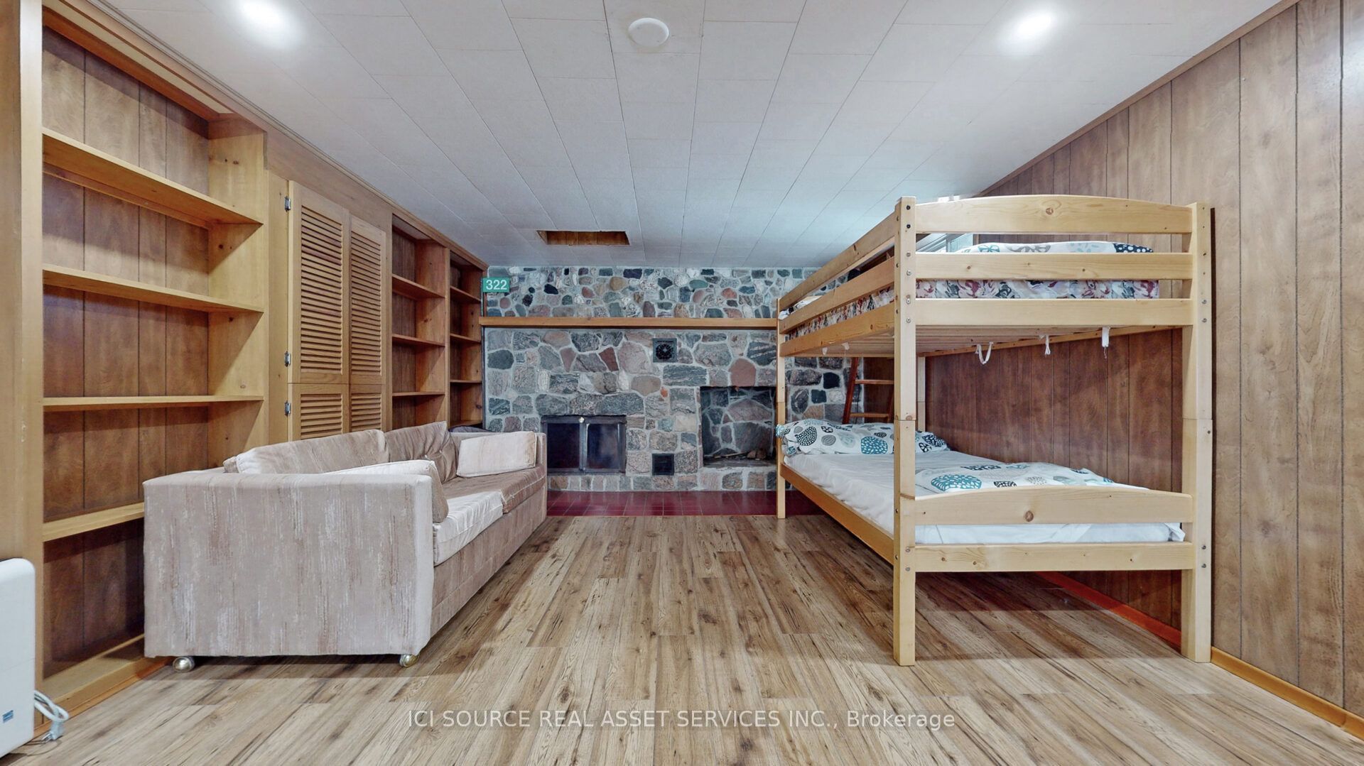 933 Ferguson Road Property Photo 16