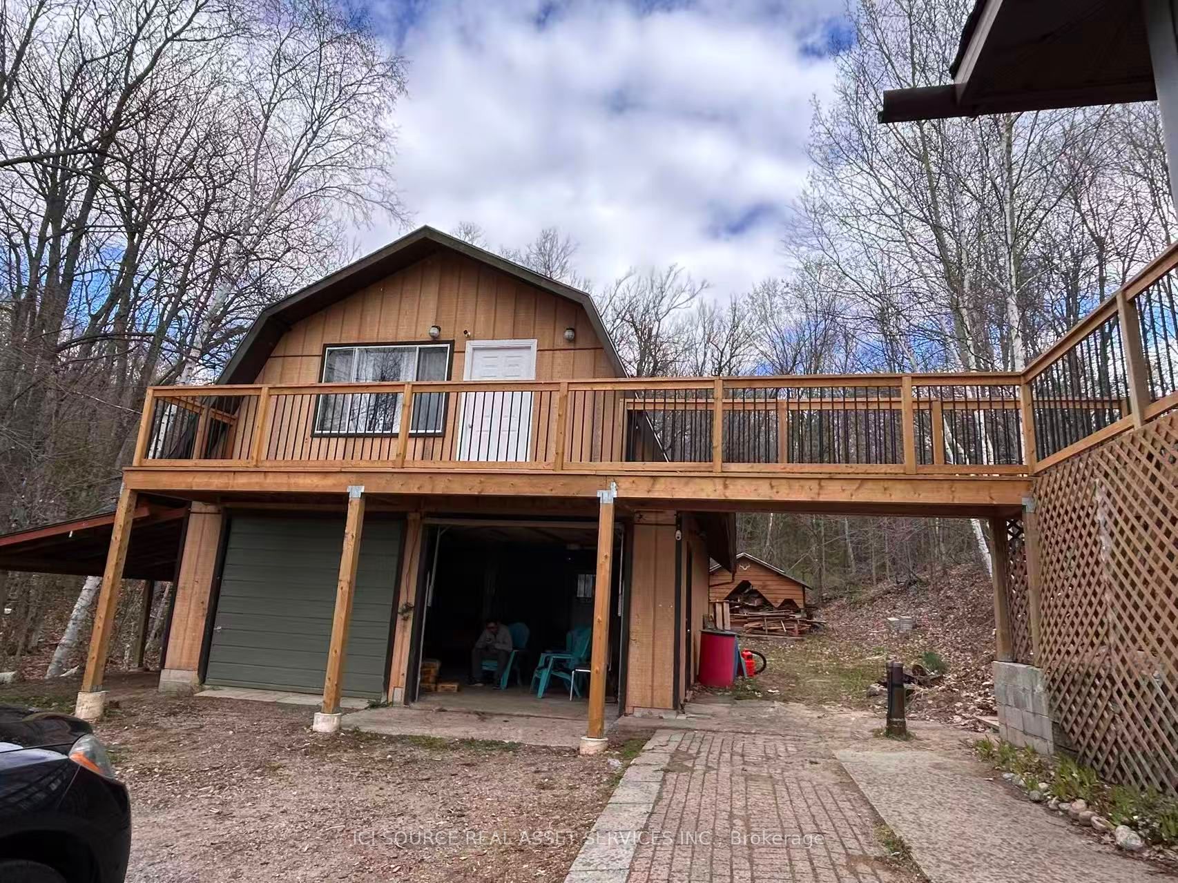 933 Ferguson Road Property Photo 39
