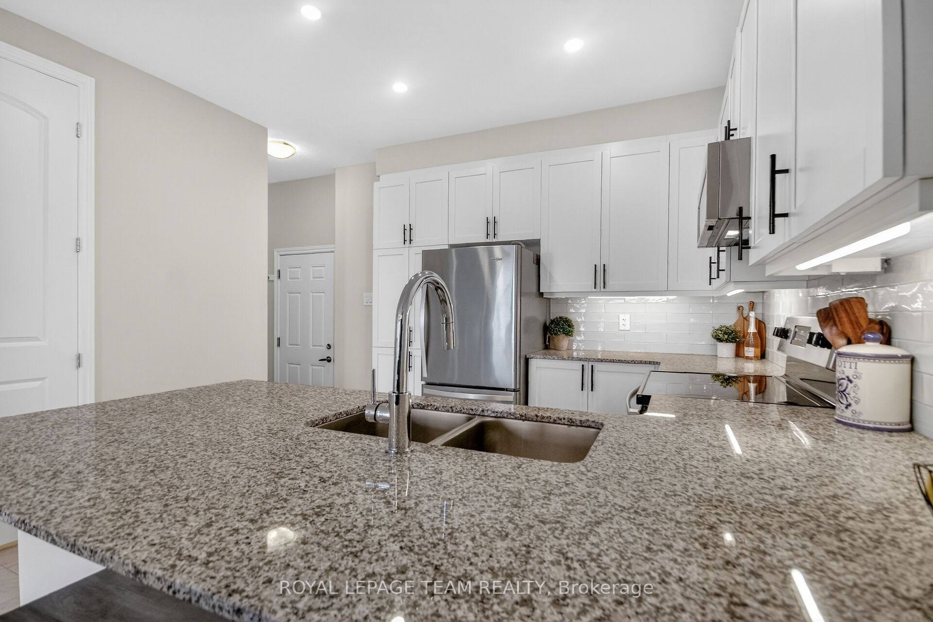 802 Bascule Place Property Photo 12