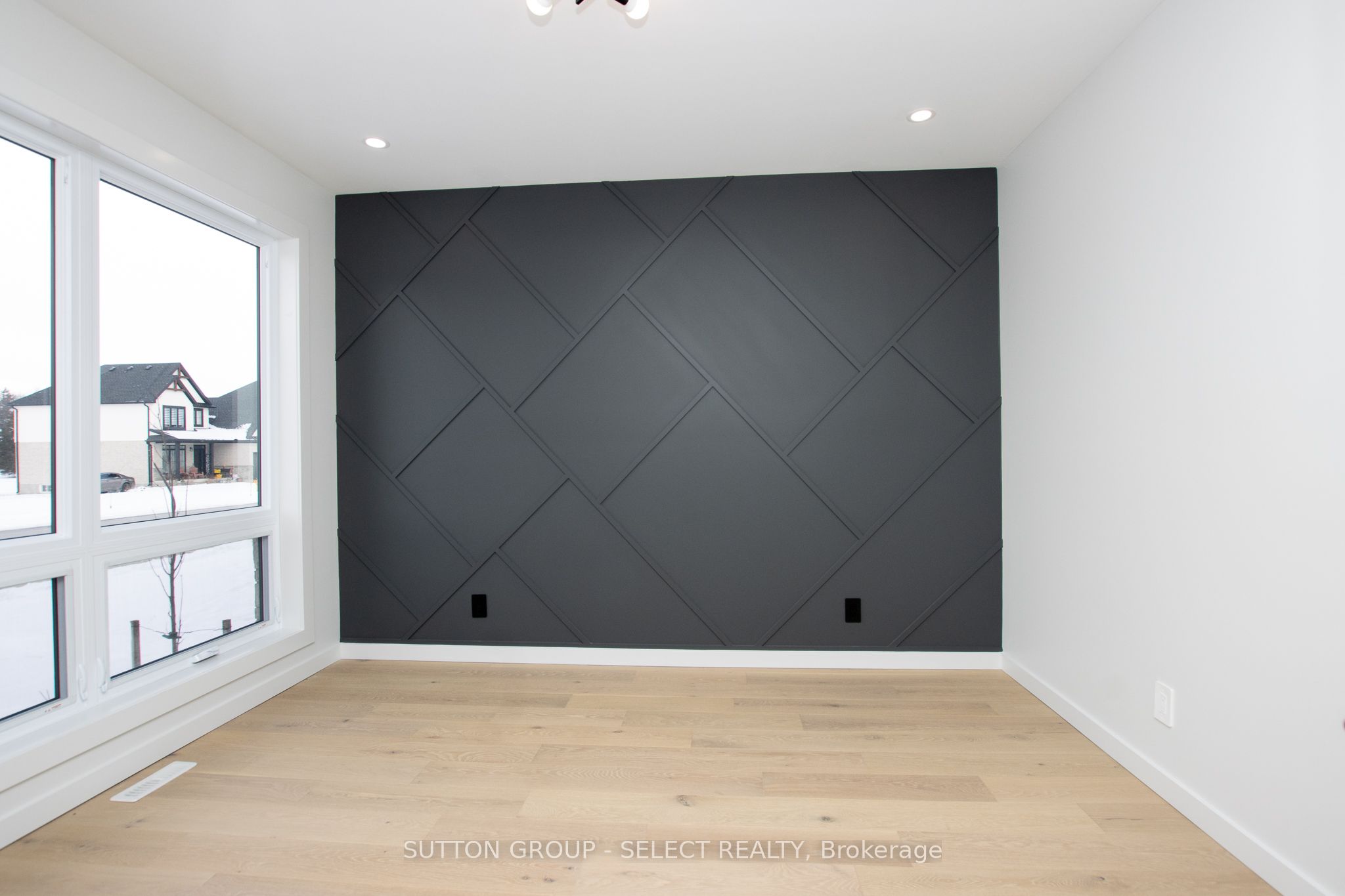 115 Optimist Drive Property Photo 3