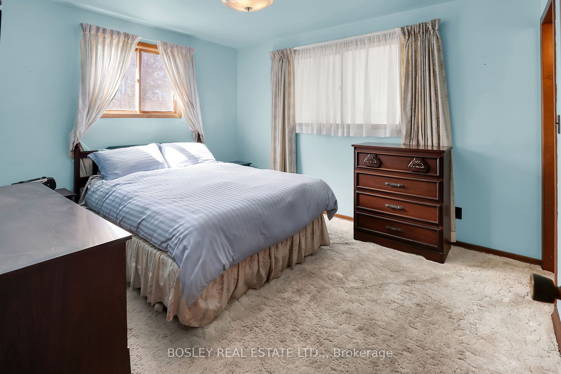 1320 Niagara Stone Road Property Photo 8