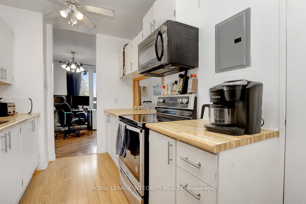 2000 Jasmine Crescent 206 Property Photo 15
