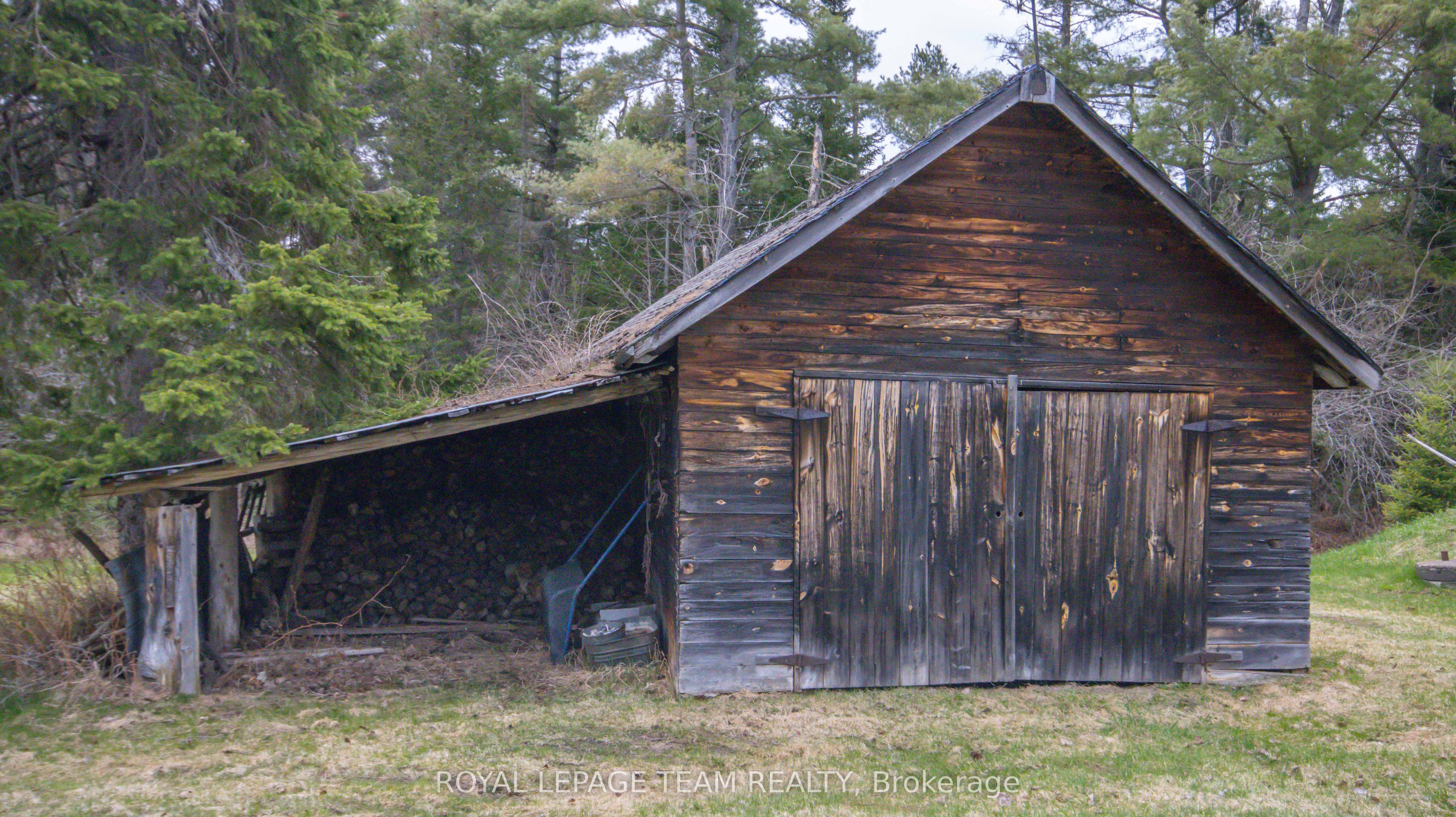 963 Wilno South Road S Property Photo 5