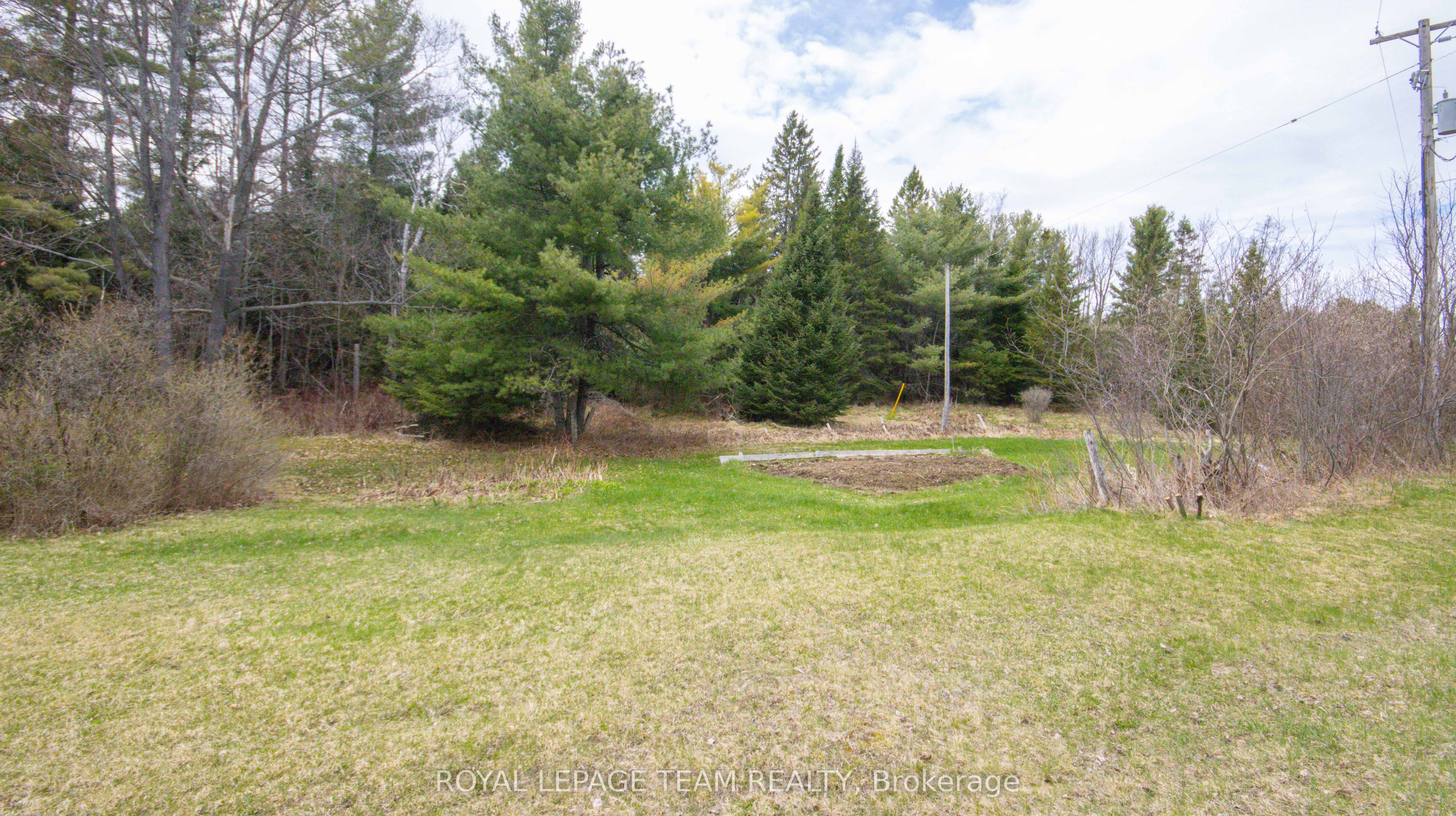 963 Wilno South Road S Property Photo 10