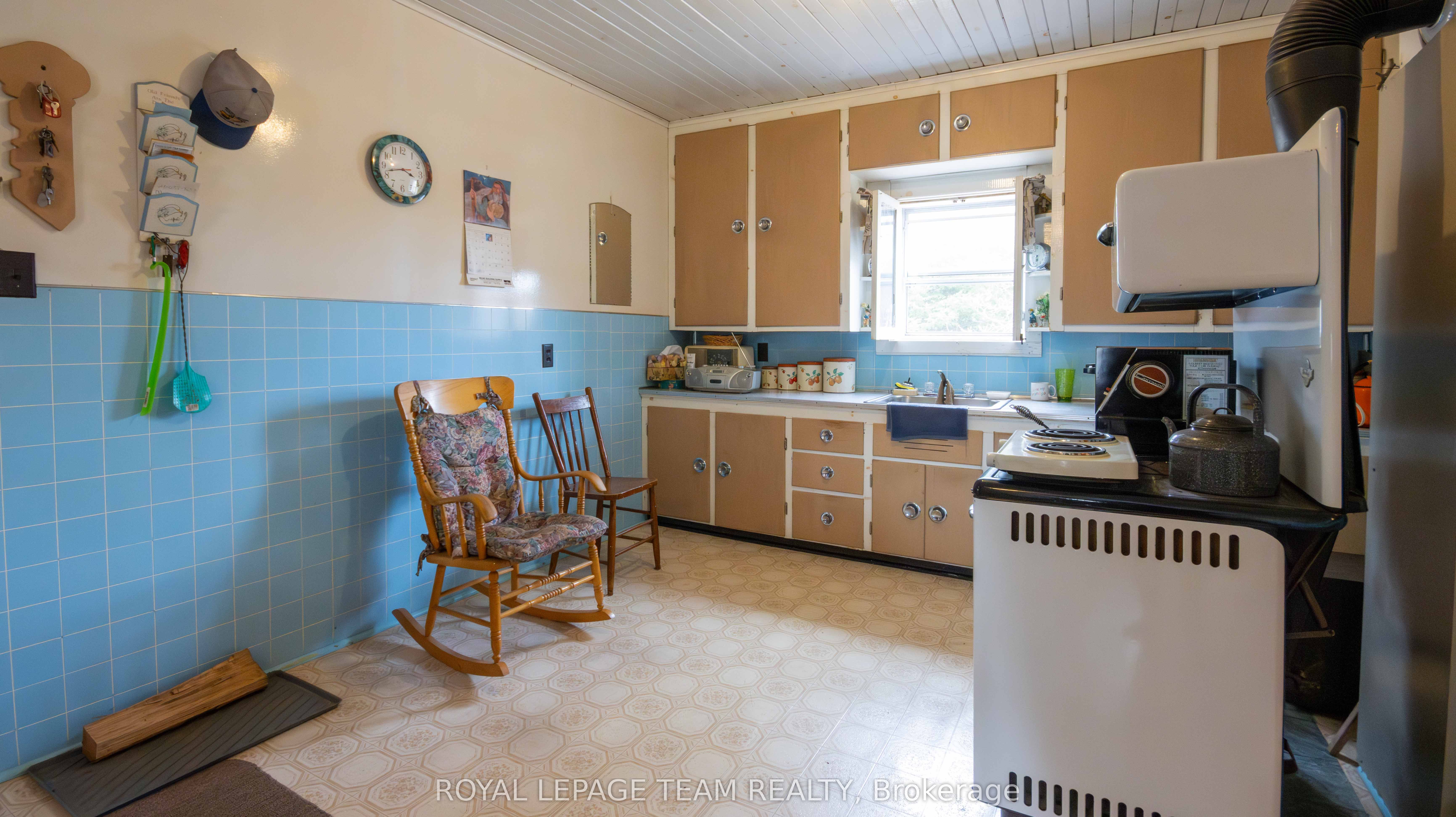 963 Wilno South Road S Property Photo 18