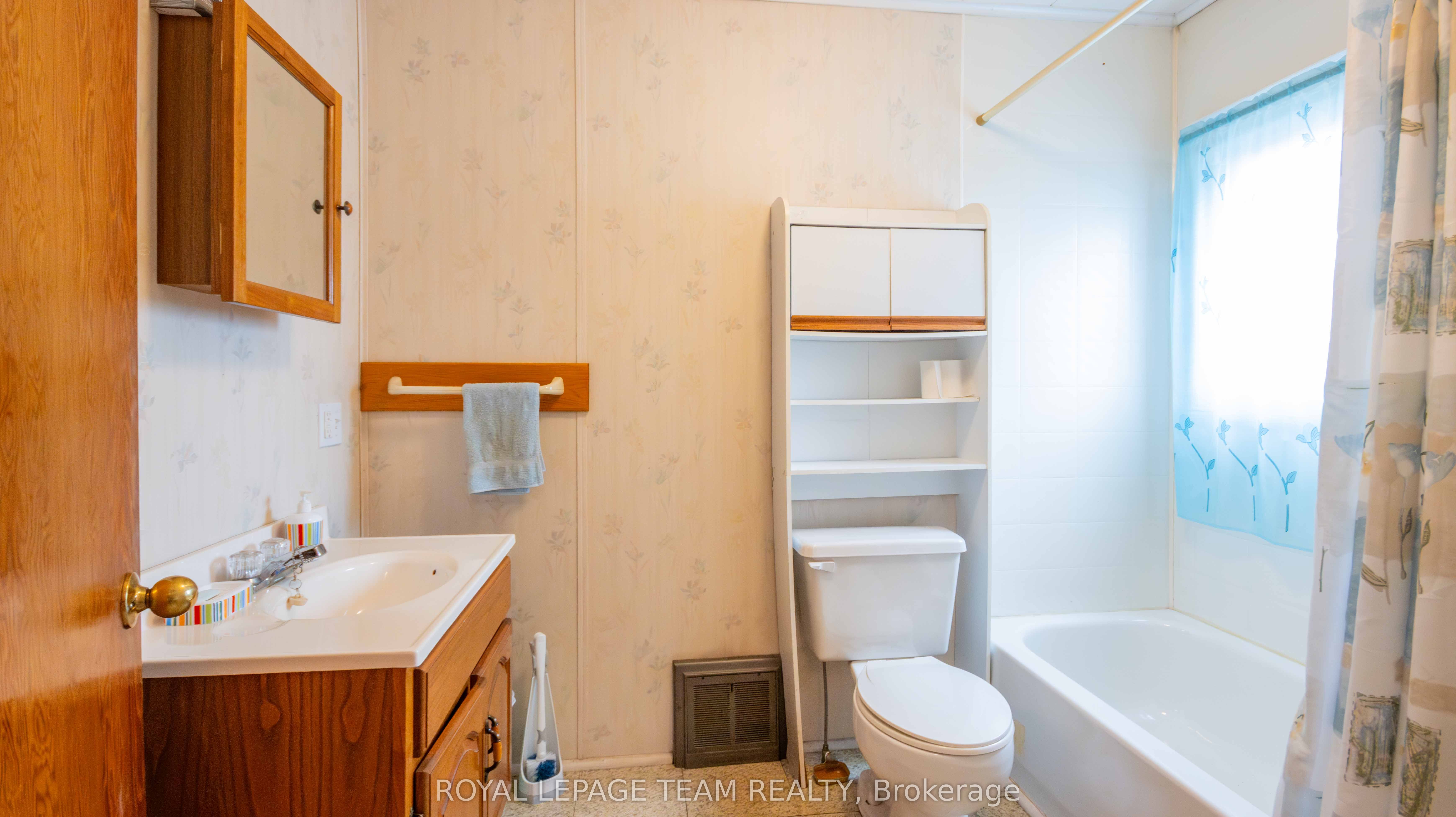 963 Wilno South Road S Property Photo 20