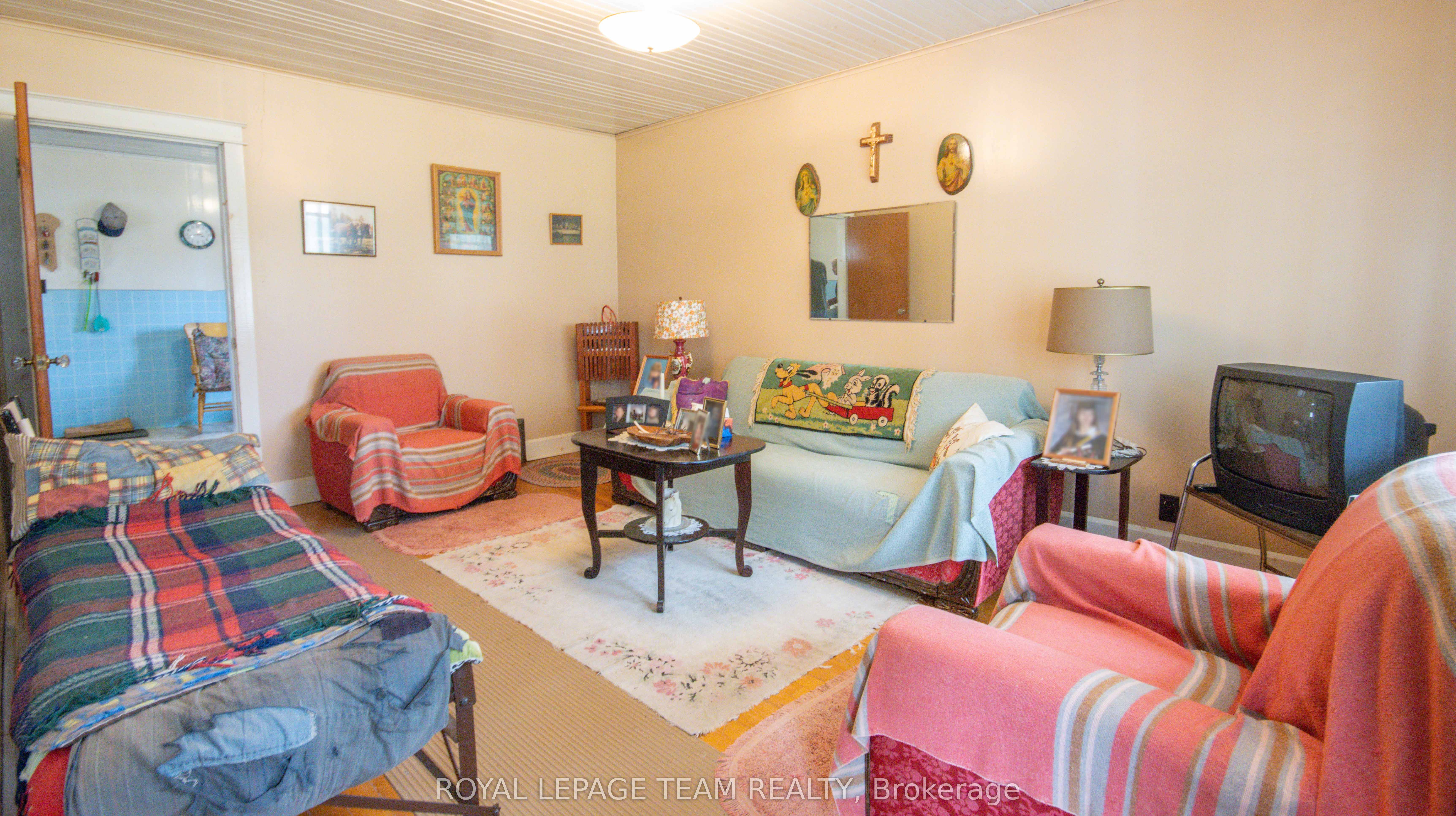 963 Wilno South Road S Property Photo 21