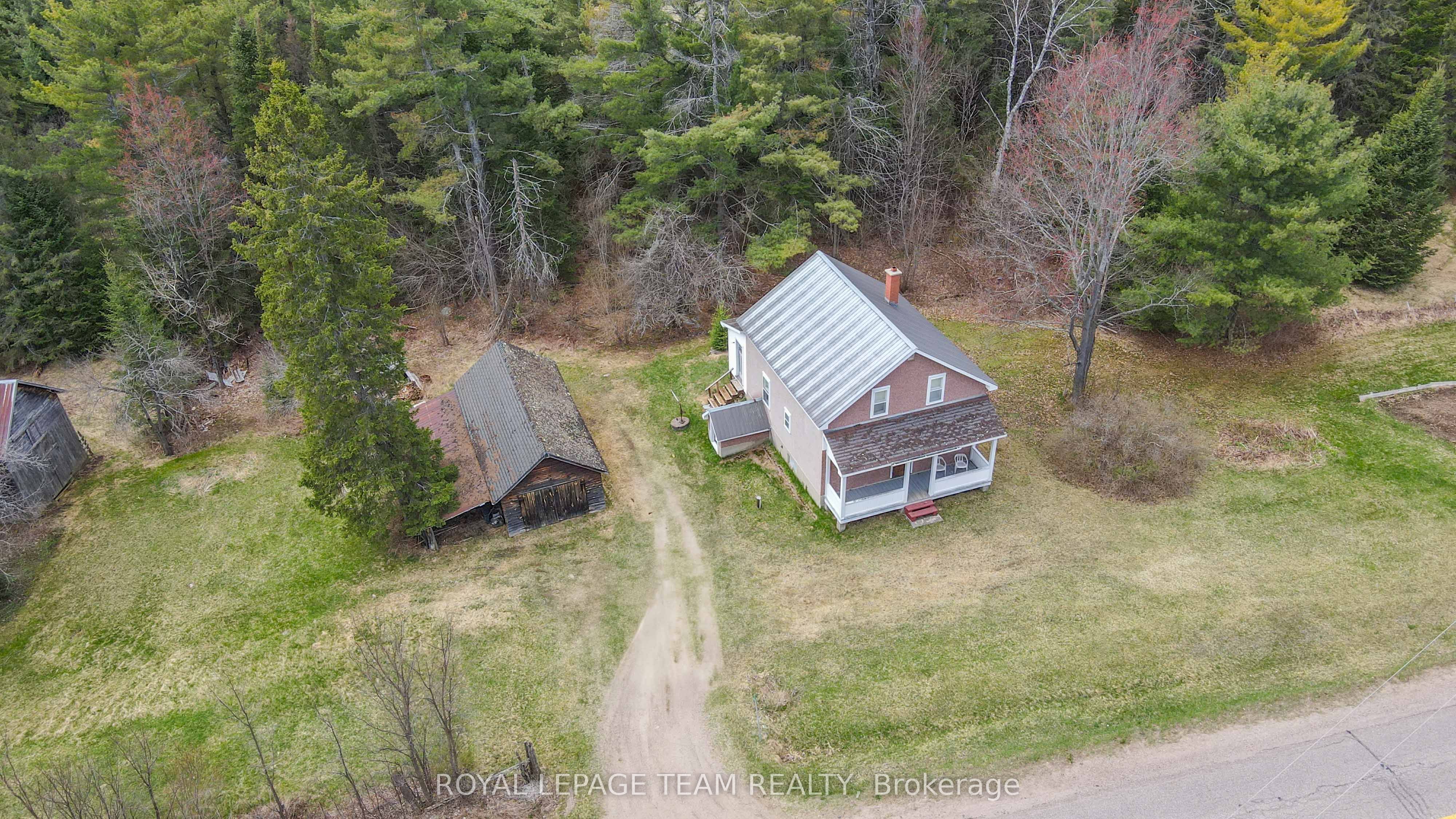 963 Wilno South Road S Property Photo 31